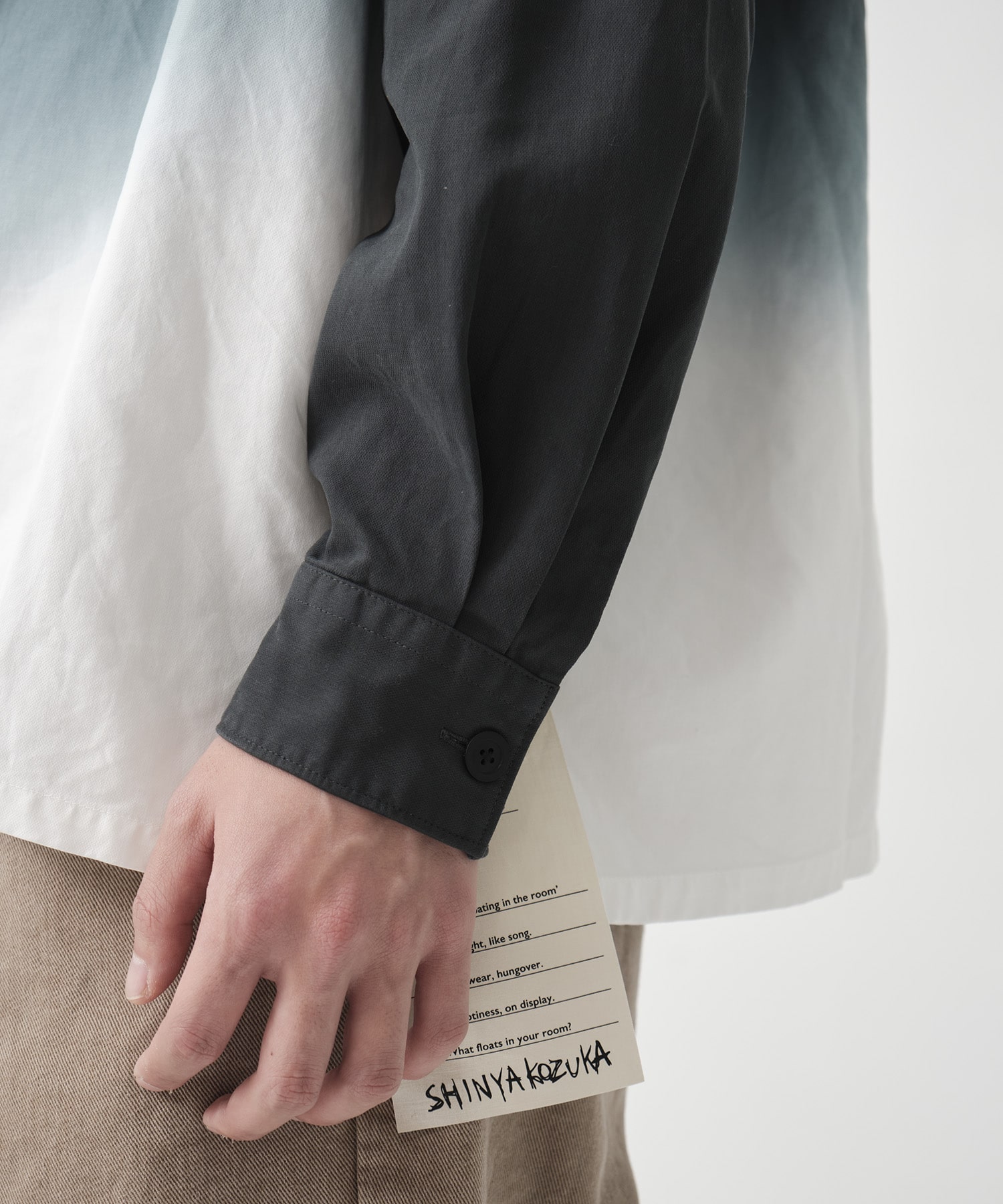 ROOMY SHIRT WITH THE DYE(ISSUE8) SHINYAKOZUKA