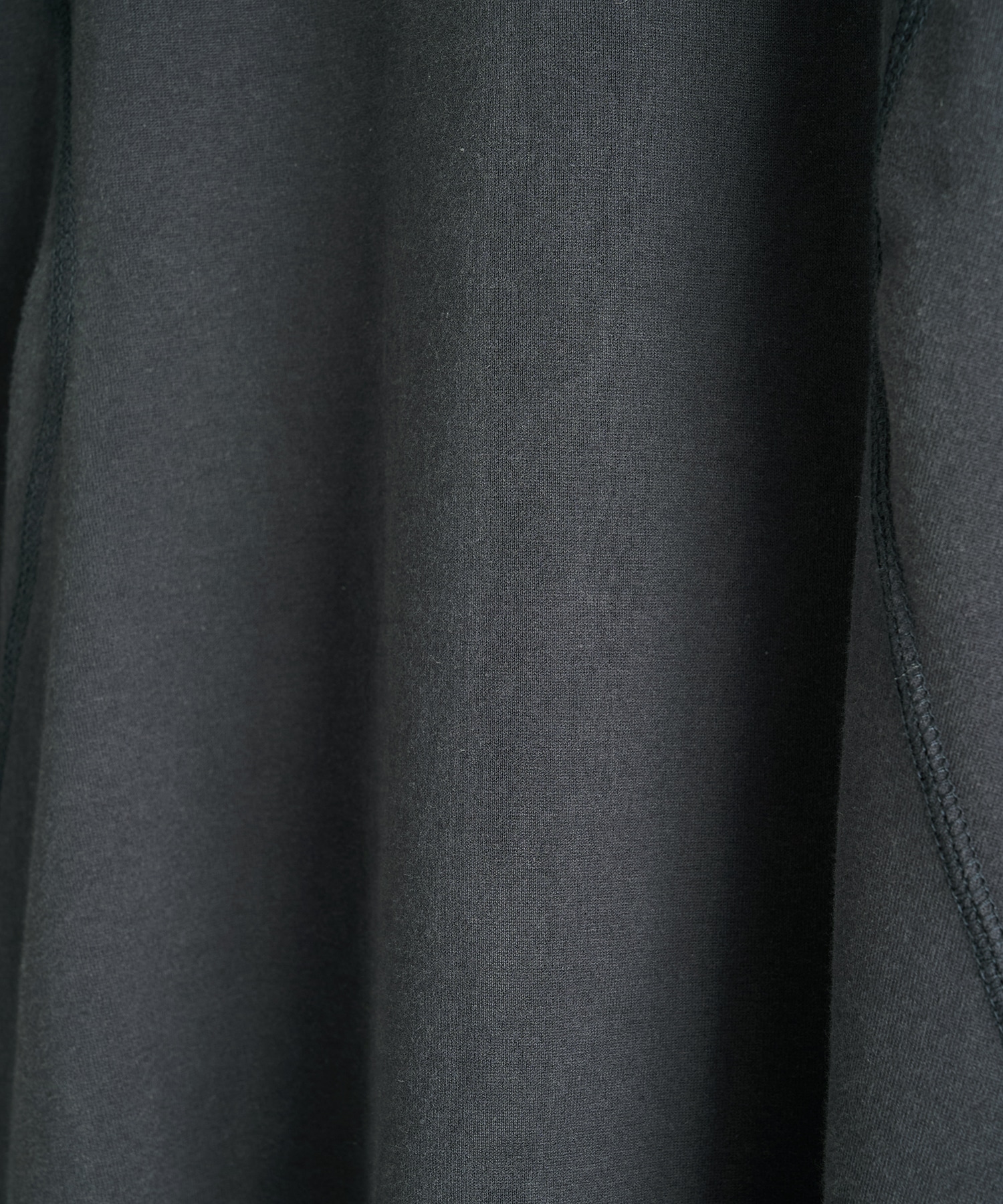 PANELLED HALF SLEEVE T-SHIRT NVRFRGT