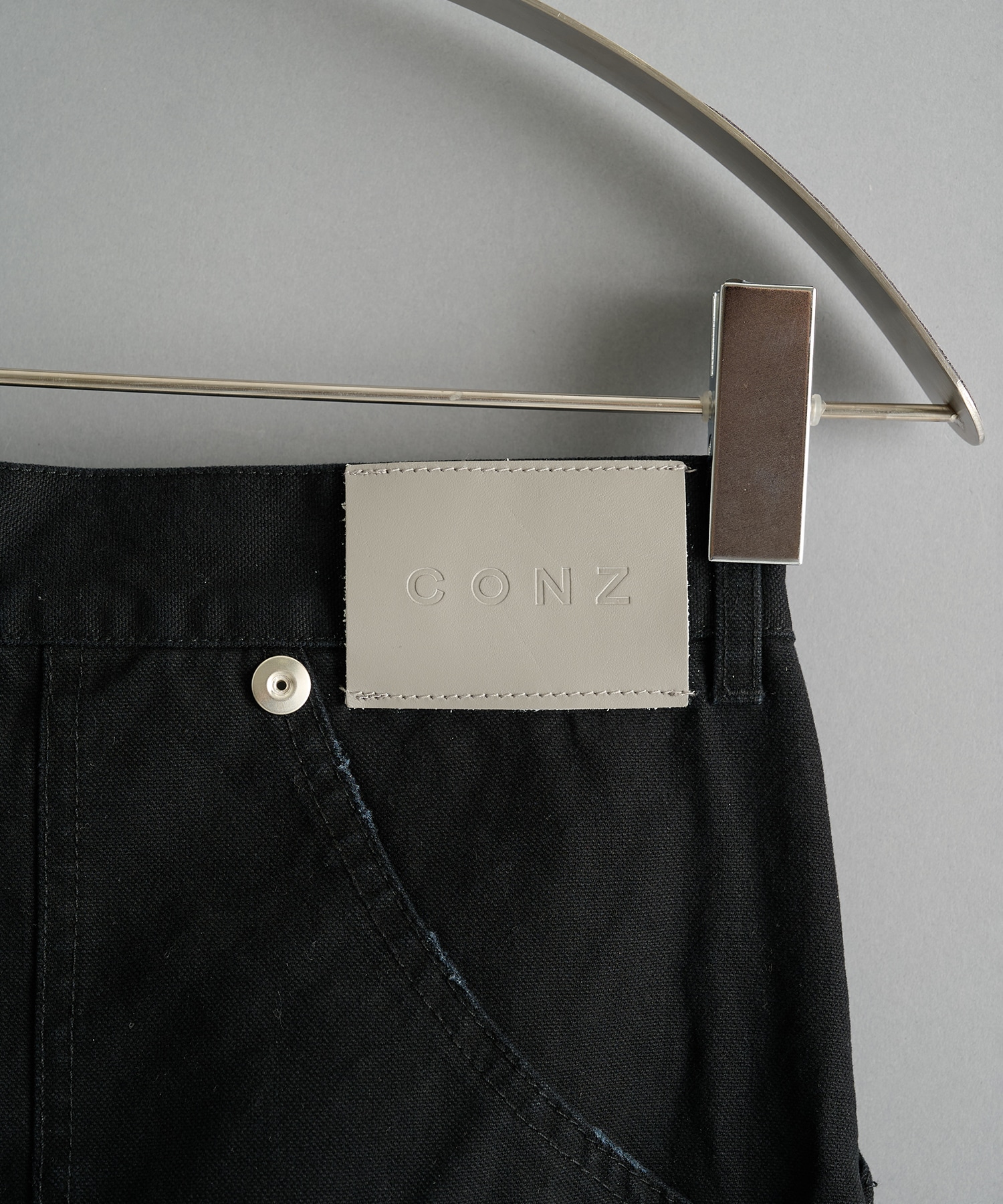 duck double knee curved leg pants CONZ