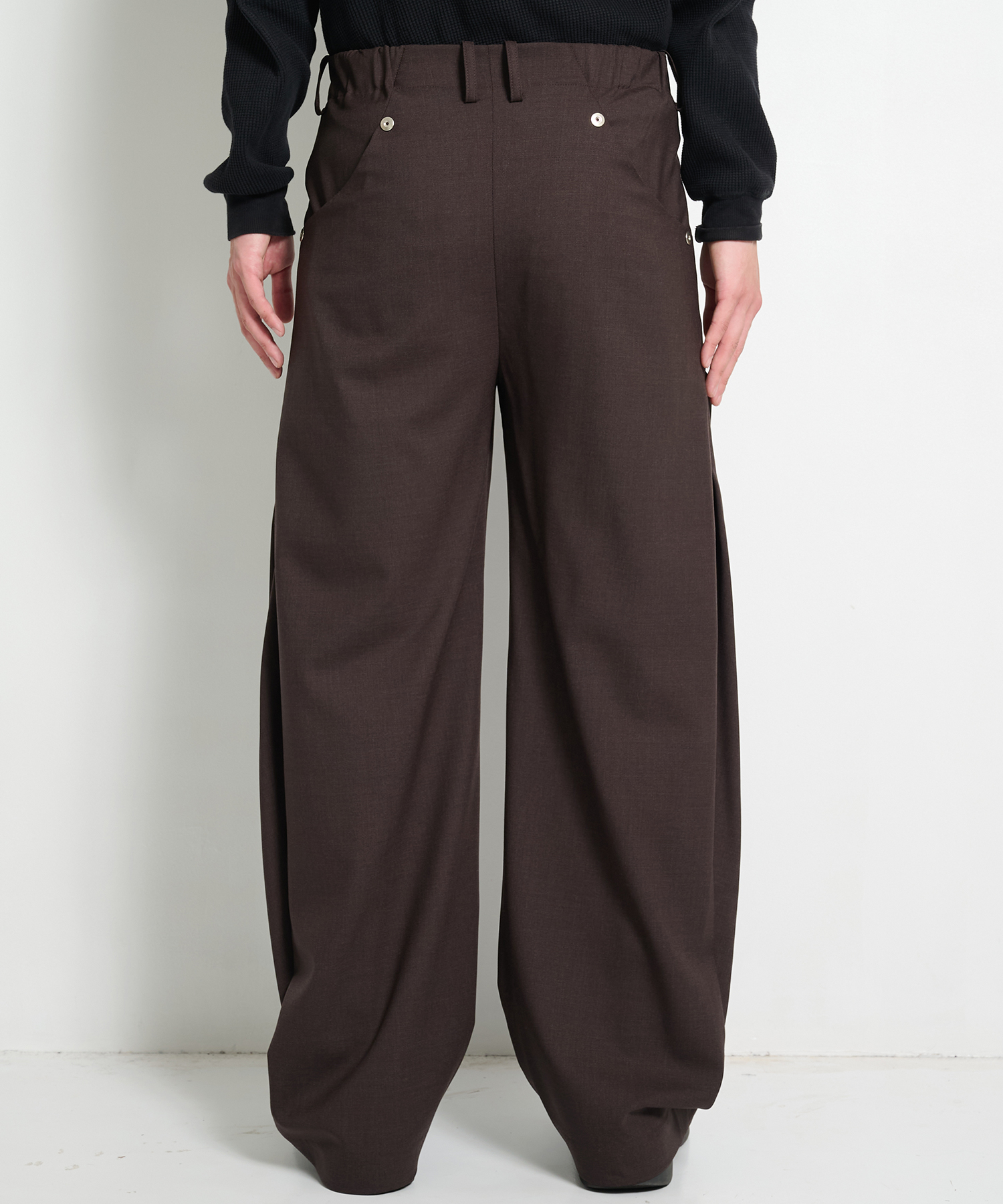 curve leg trousers 2.0 CONZ