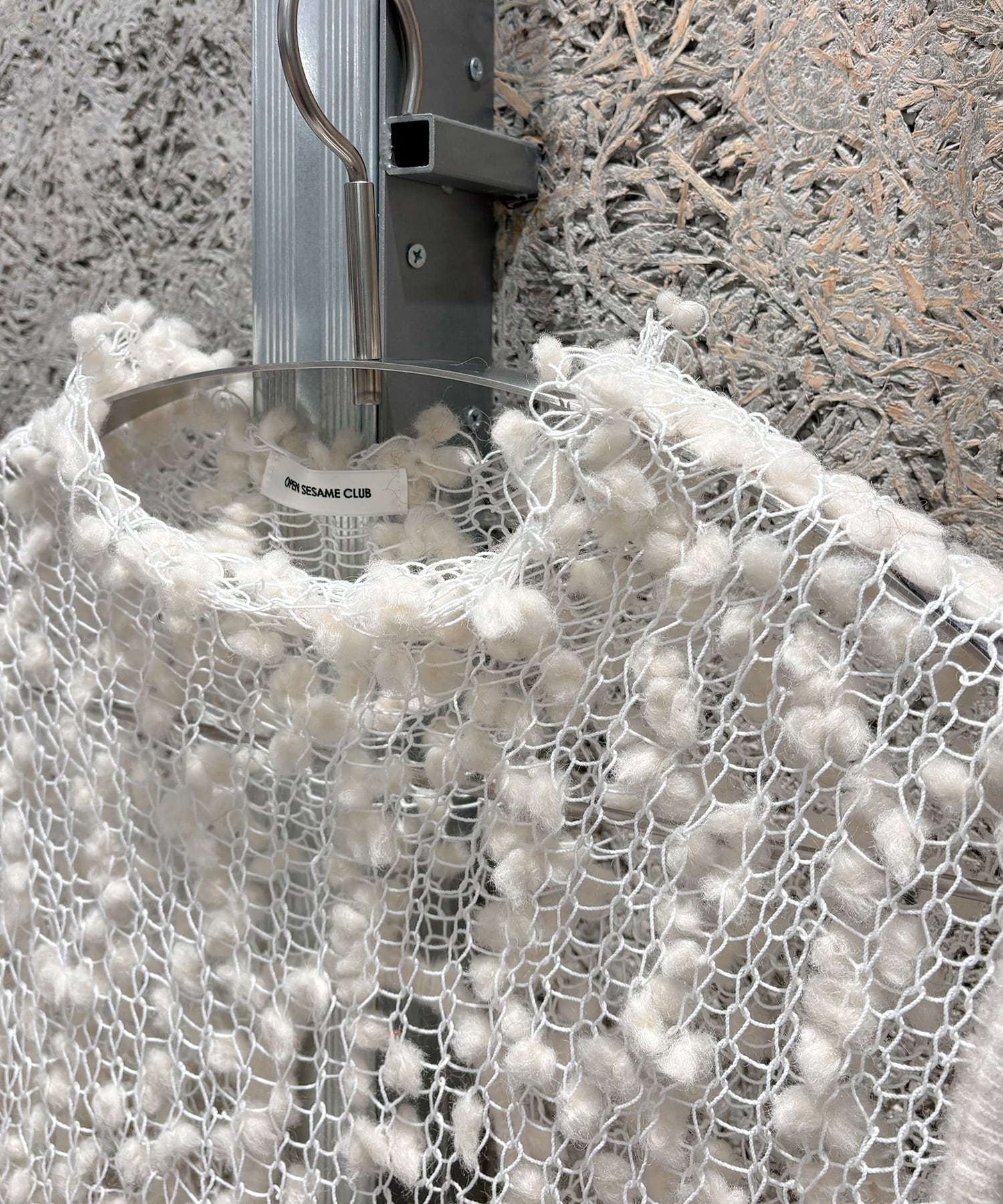 Pom-Pom vest OPEN SESAME CLUB