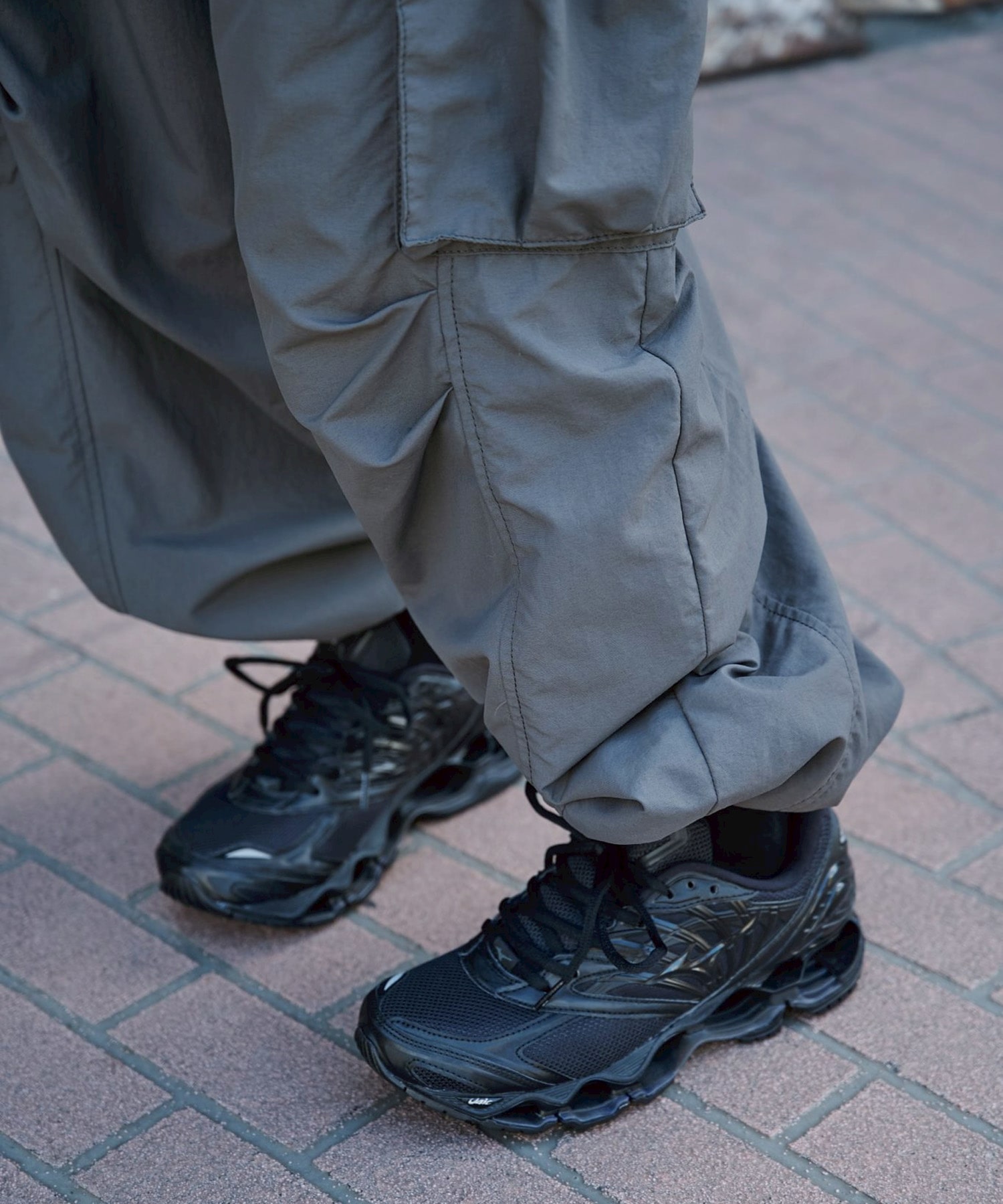 LAYERED PARACHUTE PANTS CONZ