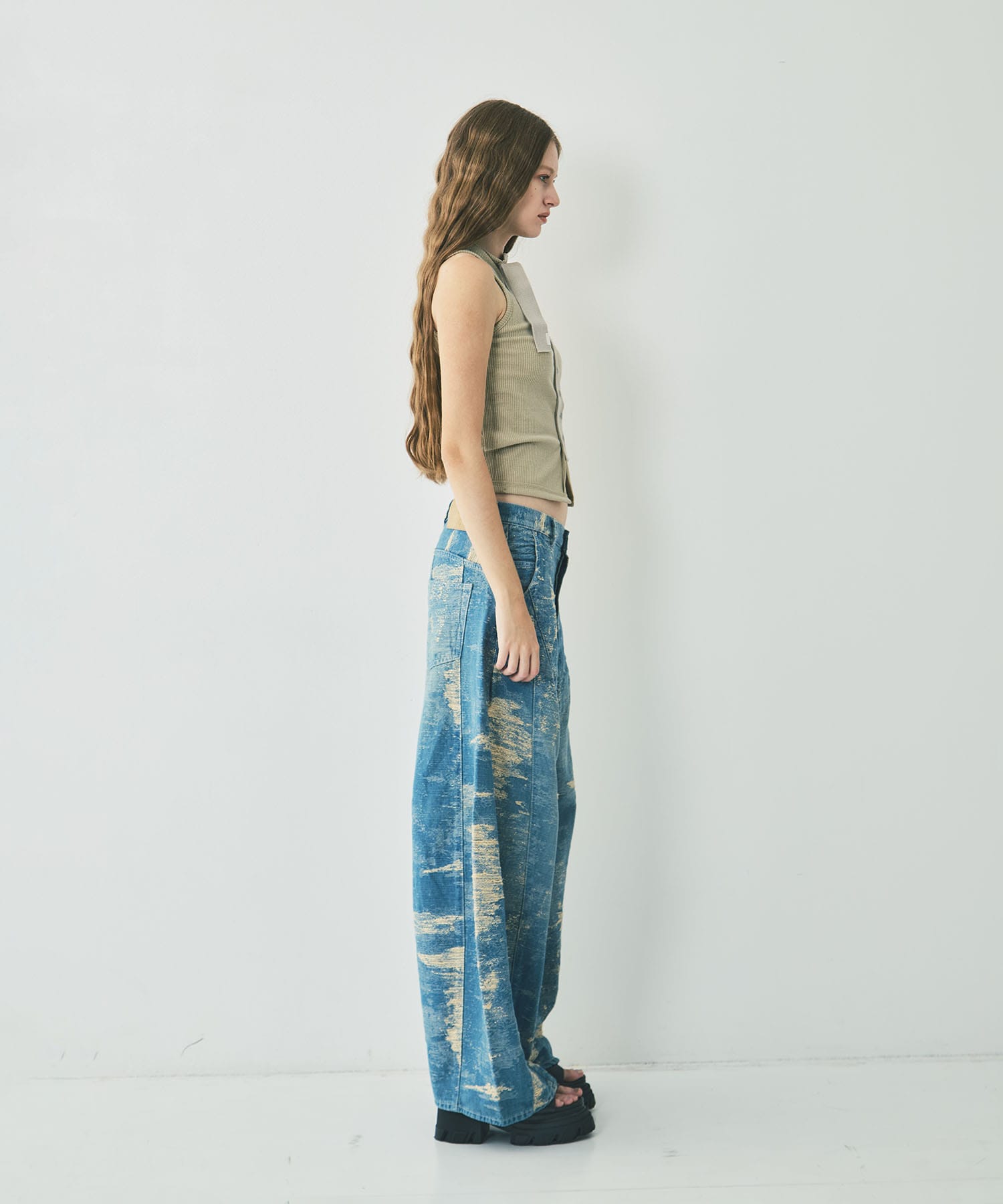 DENIM CURVED PANTS TAAKK