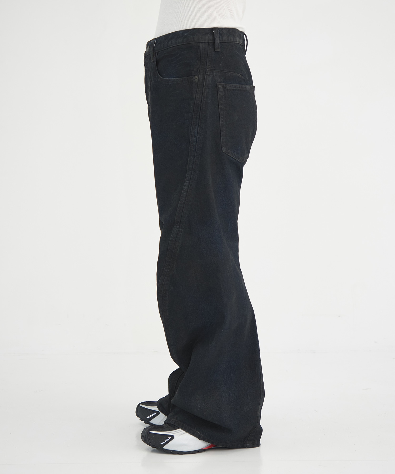 別注　COATING 3D TWISTED WIDE LEG JEANS NVRFRGT
