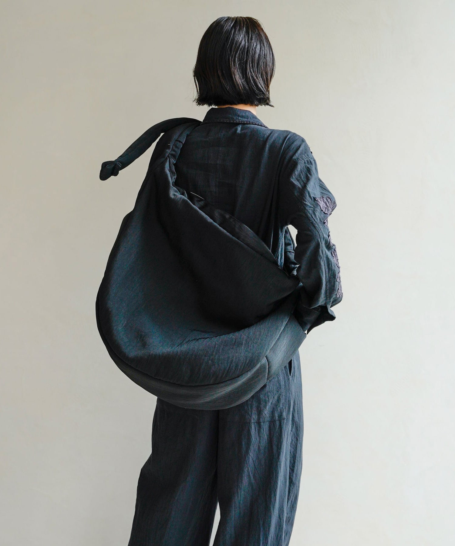 ANNIE PUFFER BIG MOON BAG / CERATO BRIGHTANNIE PUFFER BIG M ITTI