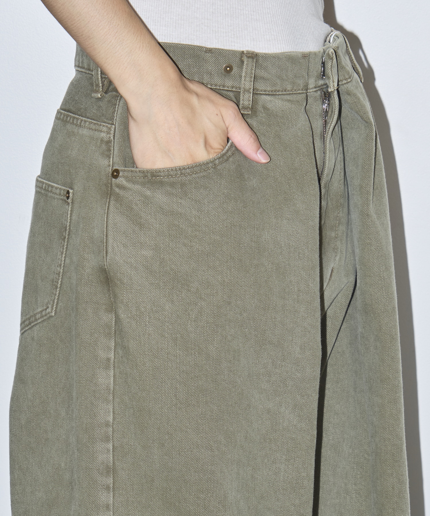 Tucked Denim Jeans Nomat