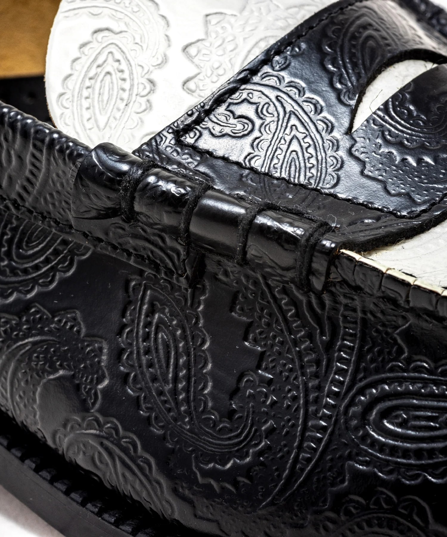 EMBOSSED LOAFERS The Kenford FINESHOES