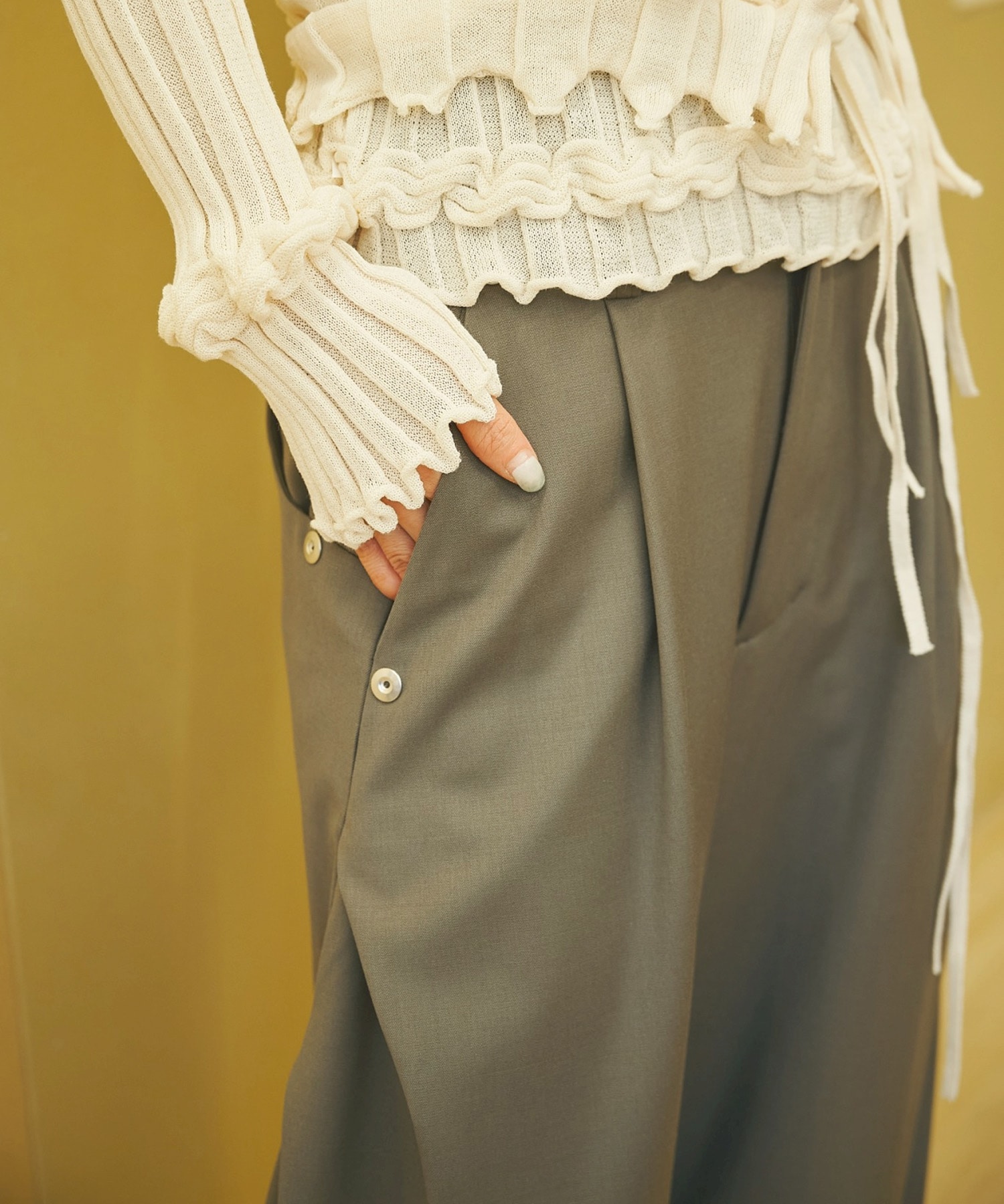 CURVE LEG TROUSERS CONZ