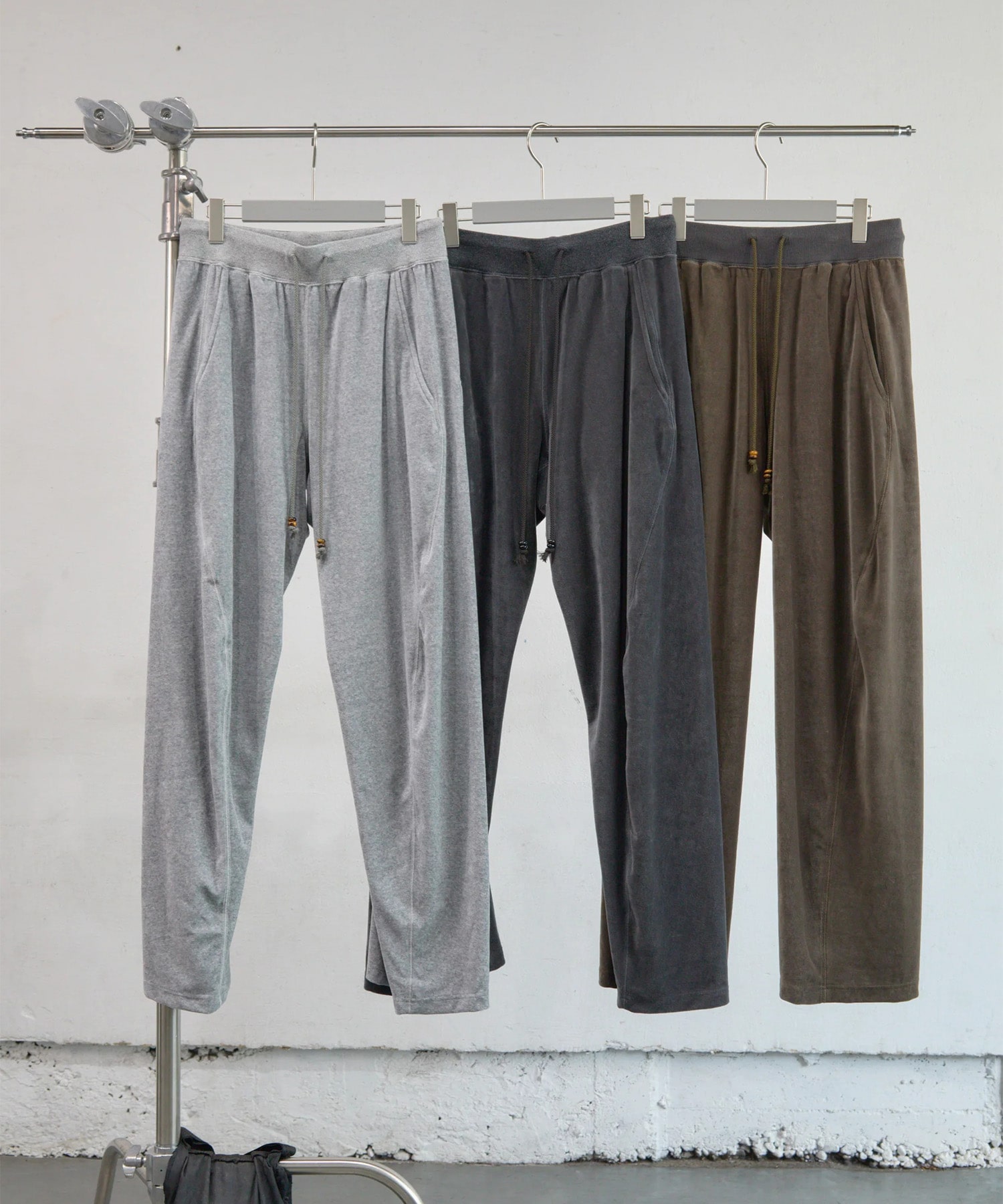 VELOUR 3D TWISTED LOUNGE PANTS NVRFRGT