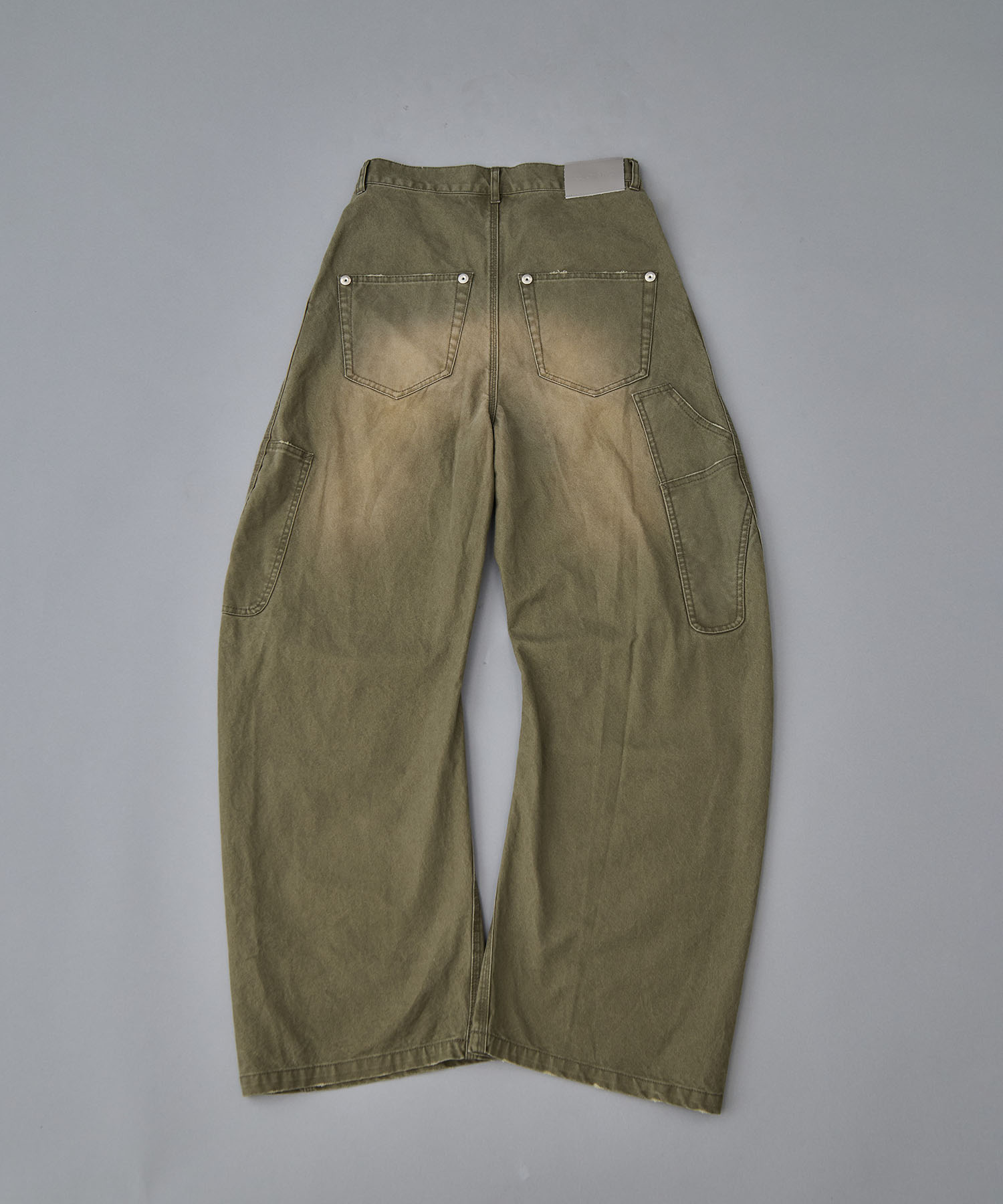 duck double knee curved leg pants CONZ