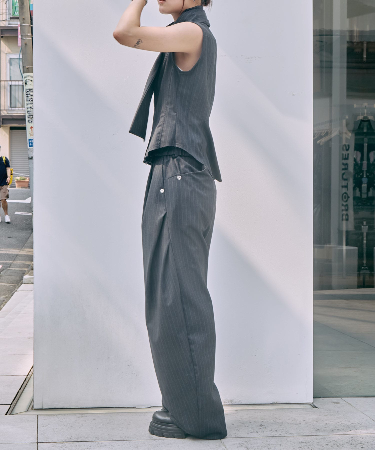 tied sleeve-less shirt CONZ