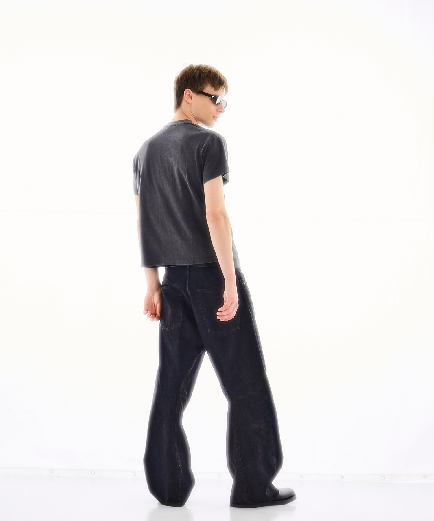 別注　COATING 3D TWISTED WIDE LEG JEANS NVRFRGT