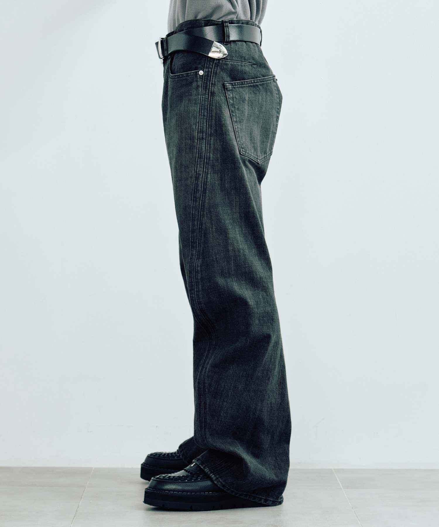 別注 3D TWISTED JEANS NVRFRGT