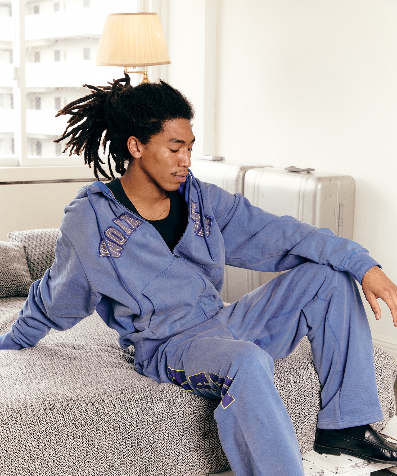 Faded Embroidery Zip Up Hoodie WOKE EDGE