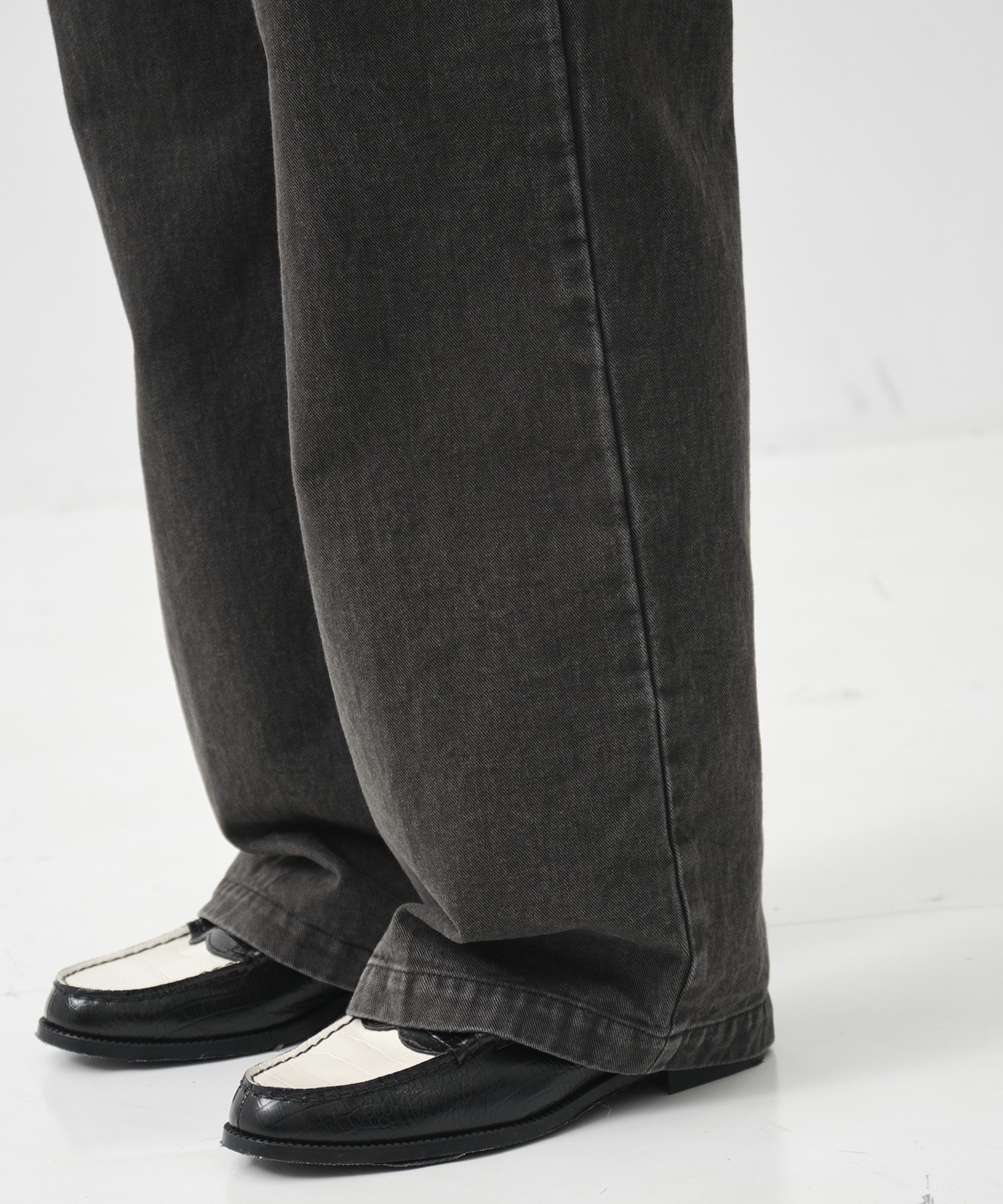 Color Denim Square Leg Easy Trousers 