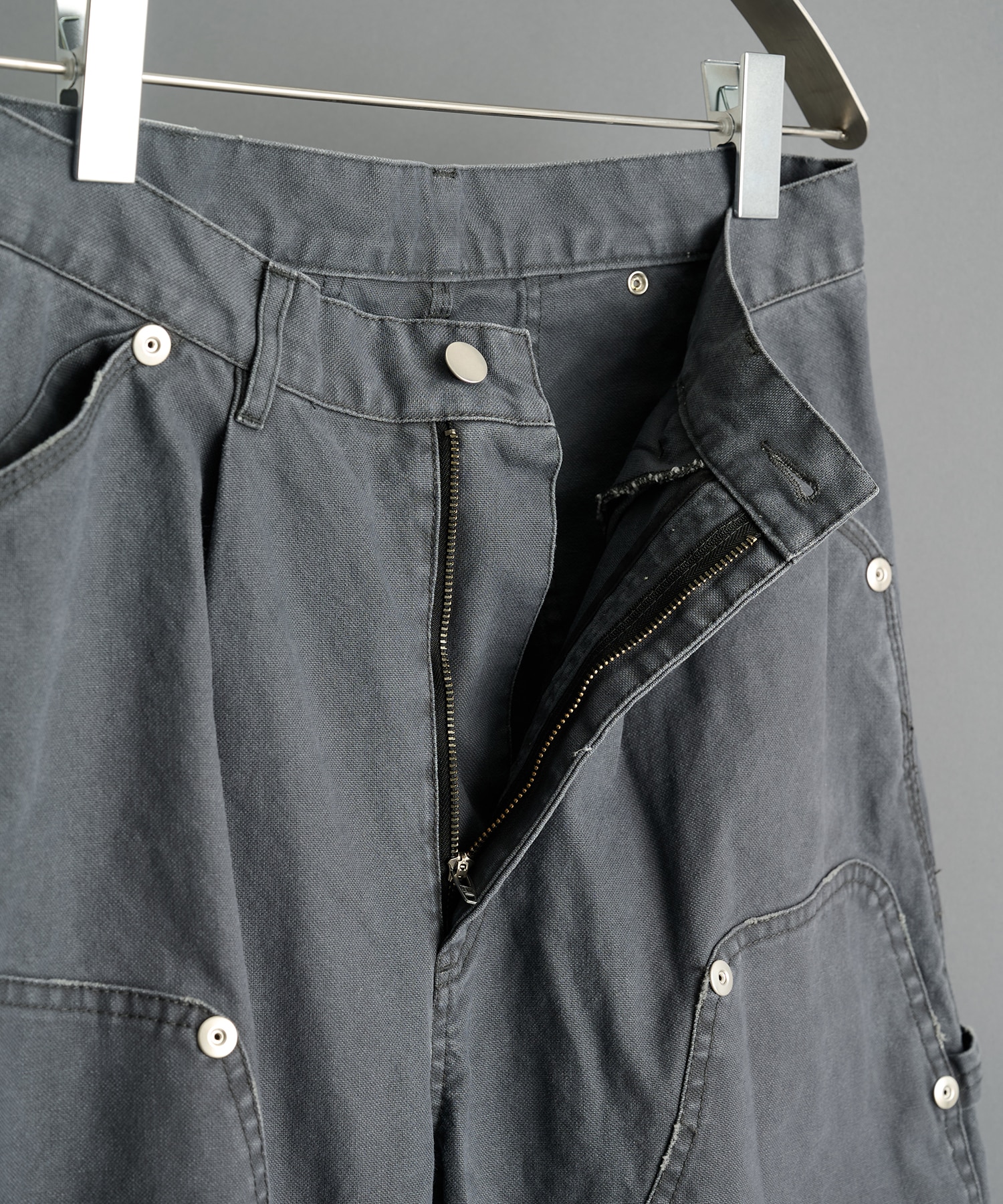 duck double knee curved leg pants CONZ