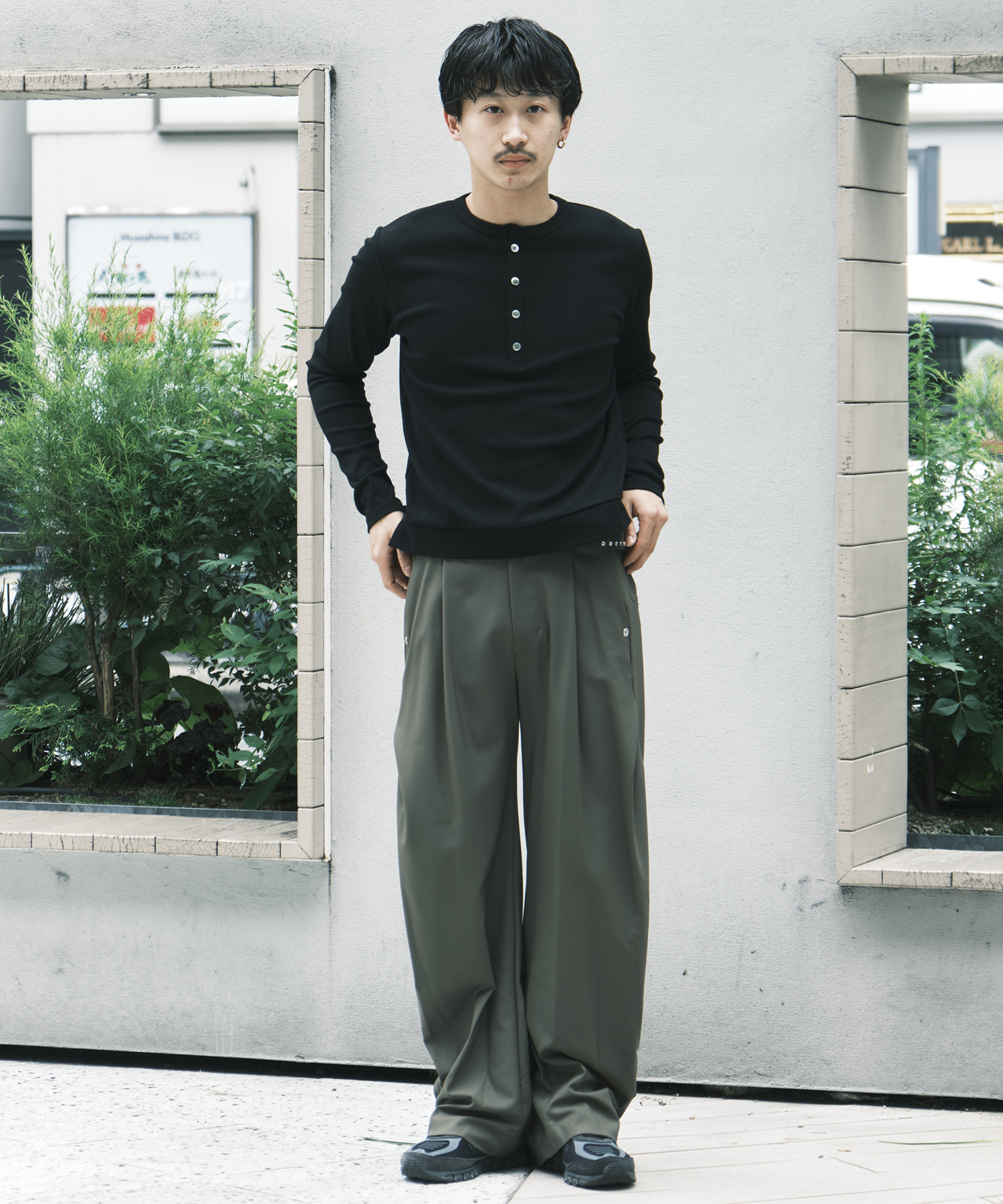 curve leg trousers 2.0 CONZ