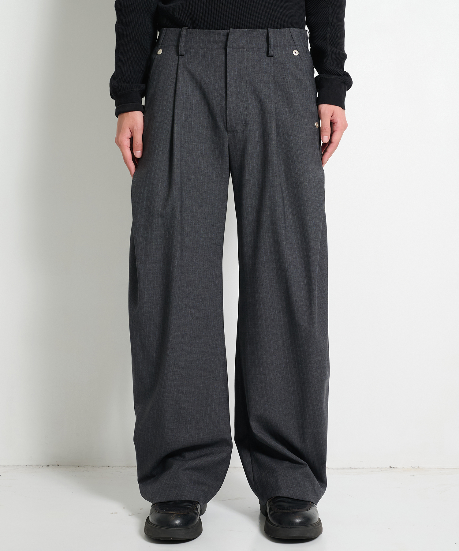 curve leg trousers 2.0 CONZ
