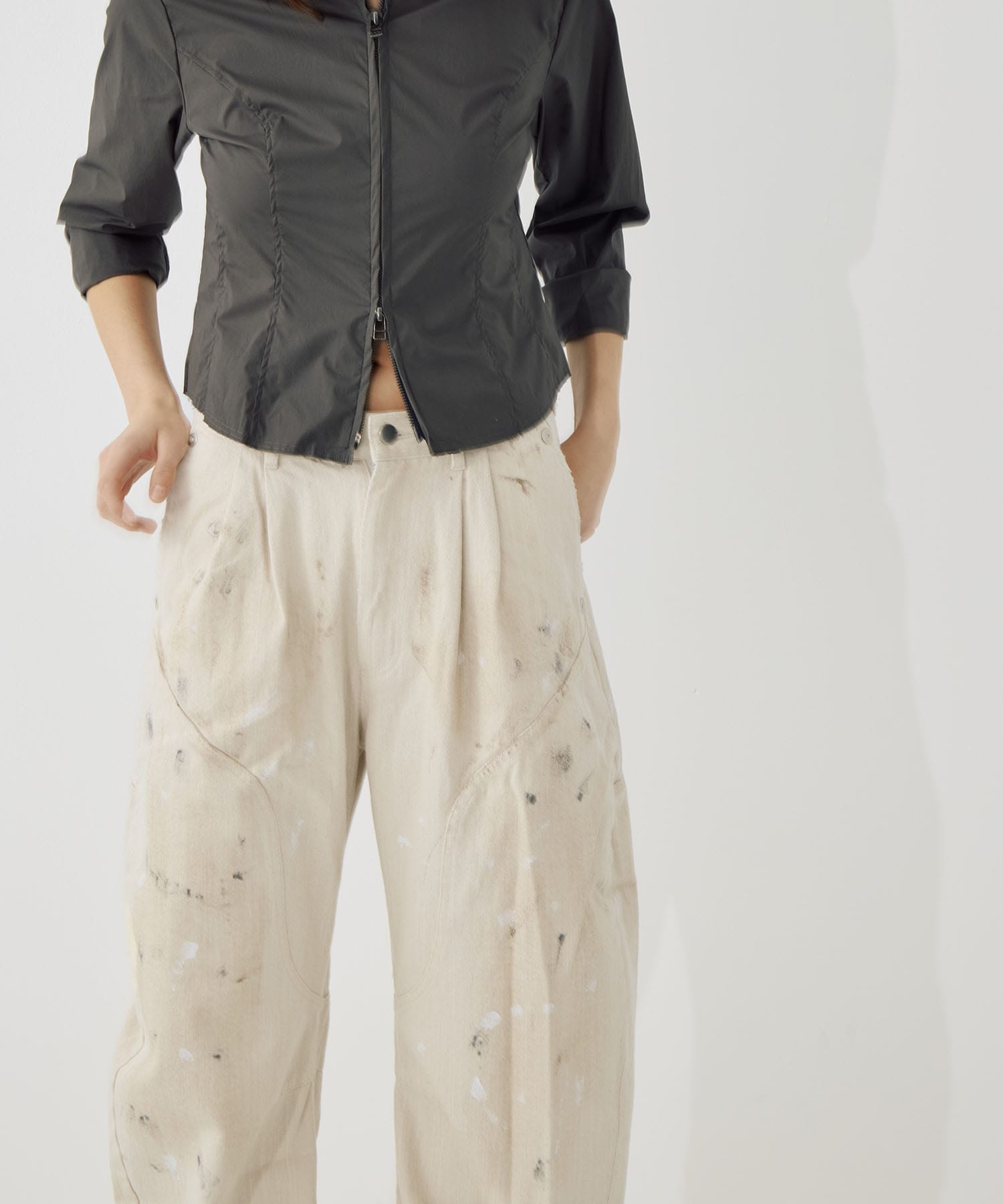 paint curved jeans CONZ