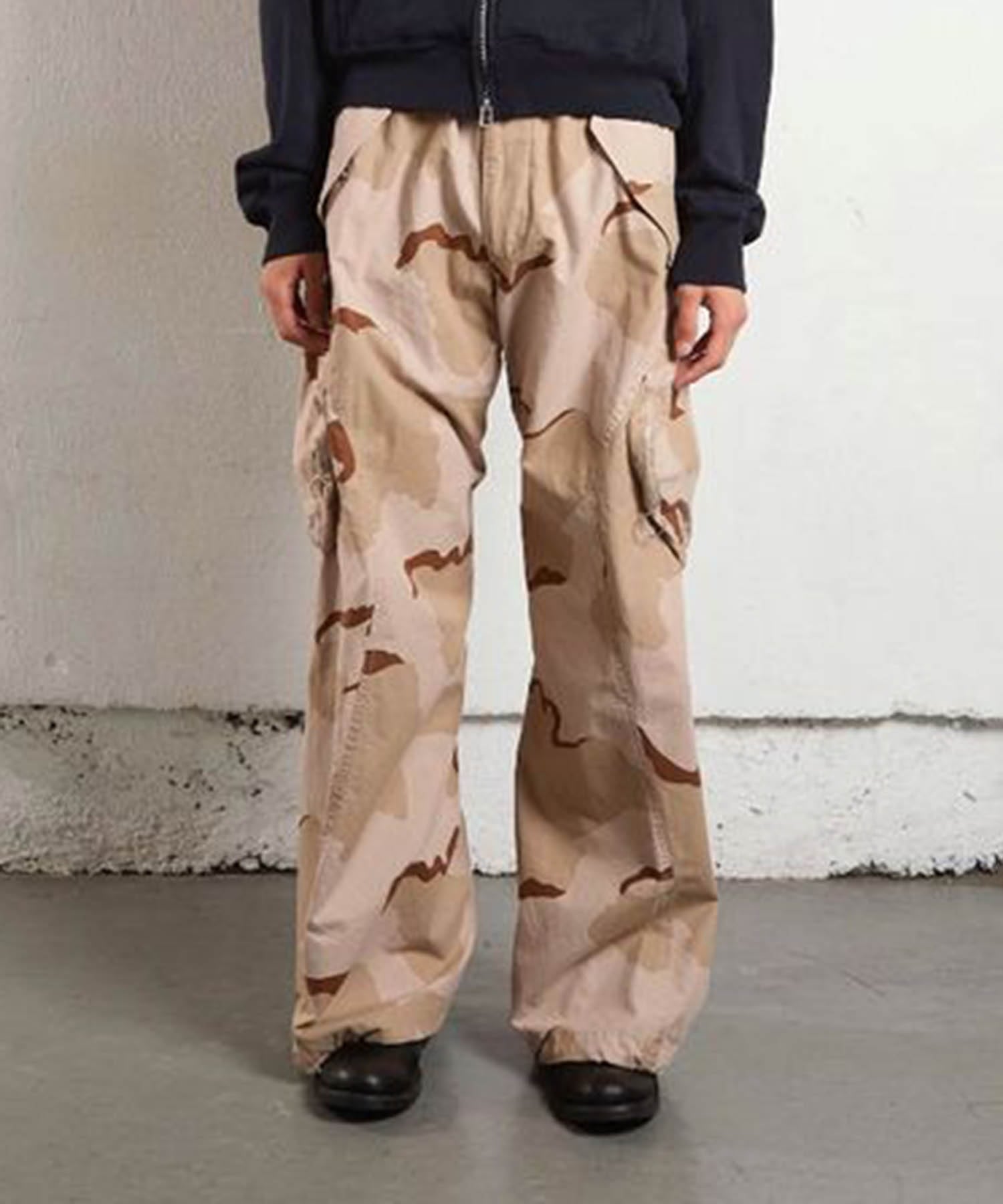 3D TWISTED CARGO PANTS