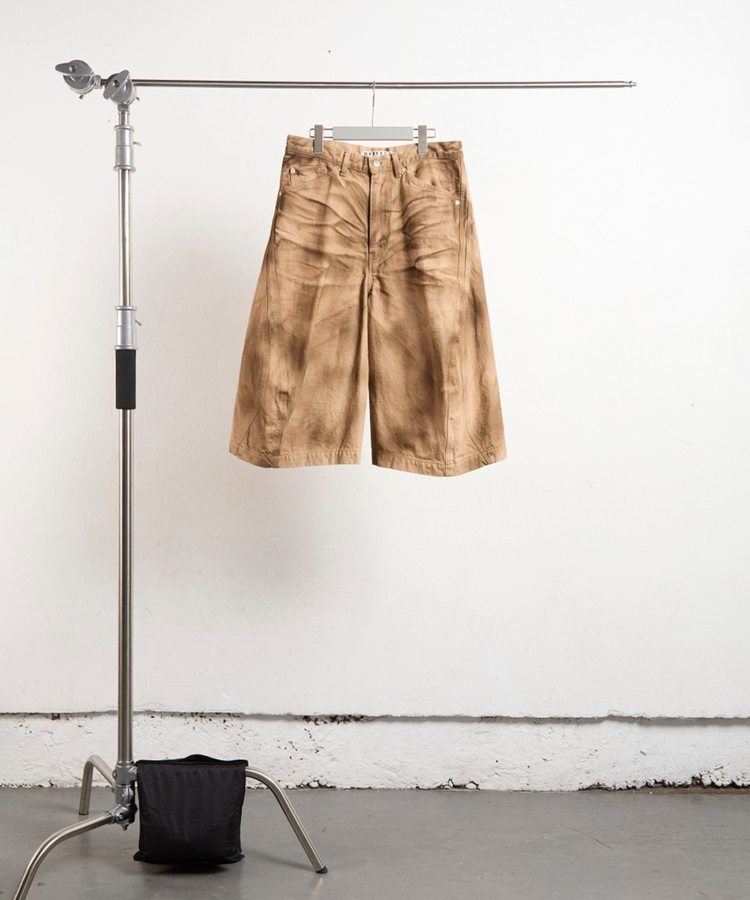 3D TWISTED SHORTS