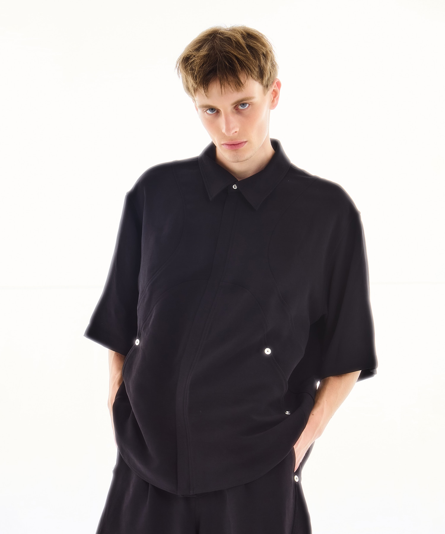 PANEL OVER ZIP SS SHIRT