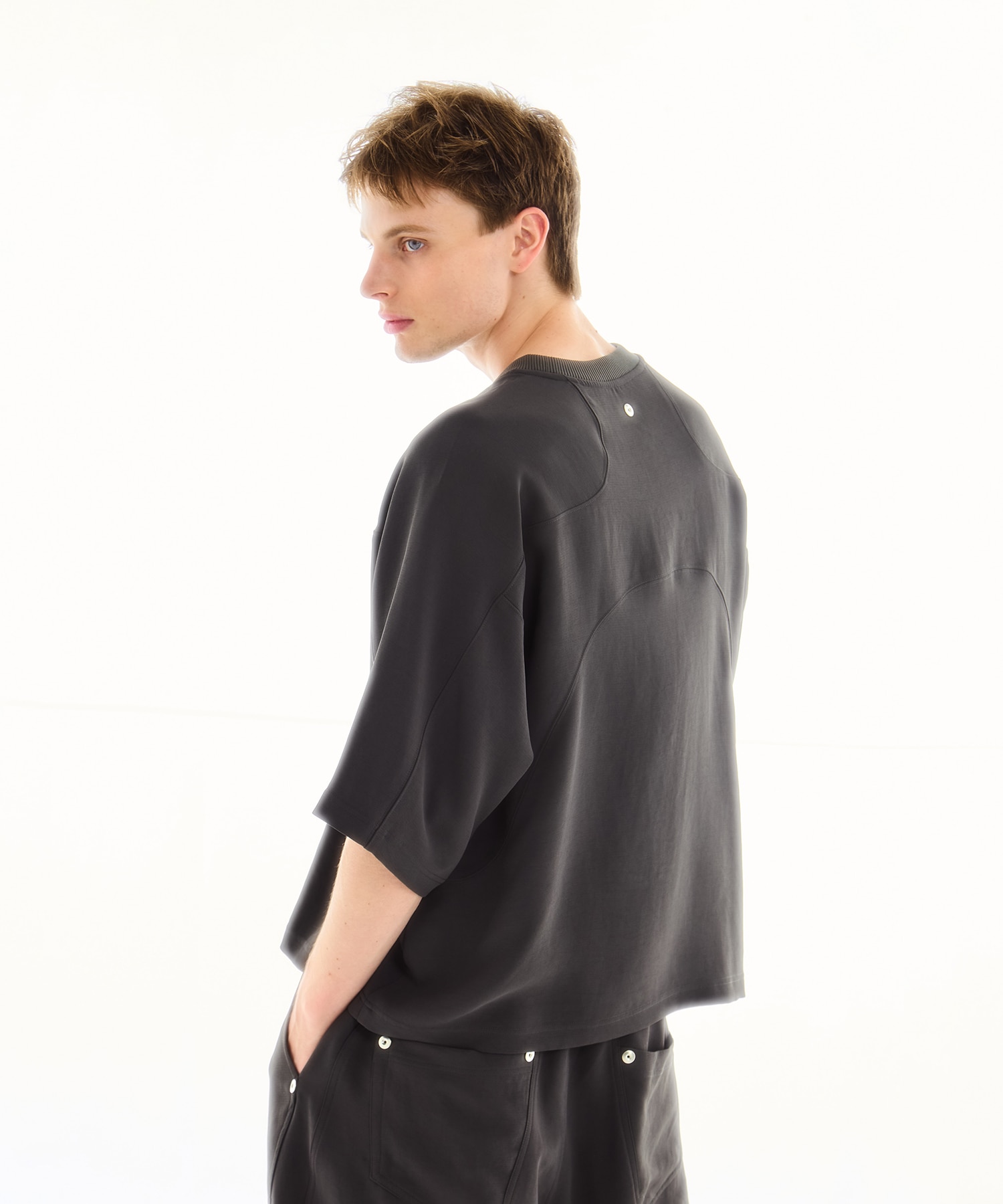PANEL OVER CREW NECK TEE