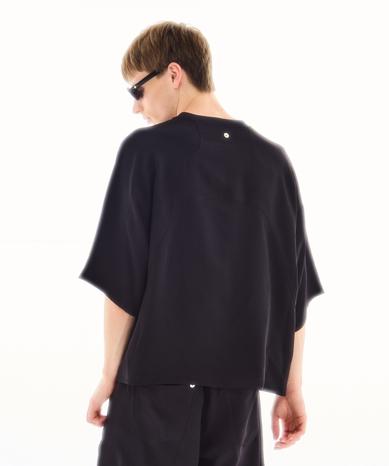 PANEL OVER CREW NECK TEE