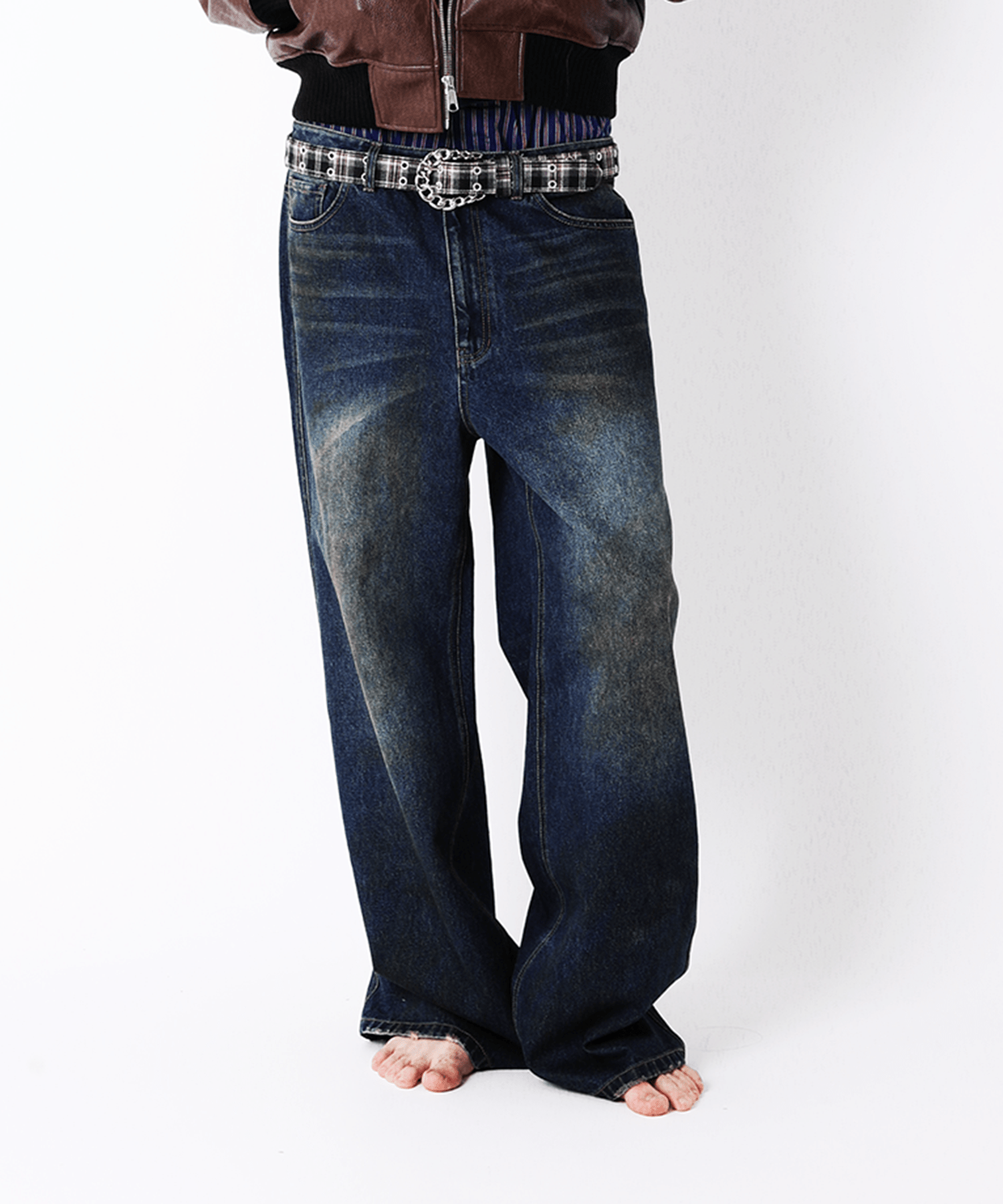 SUPER BAGGY STUDDED PANTS