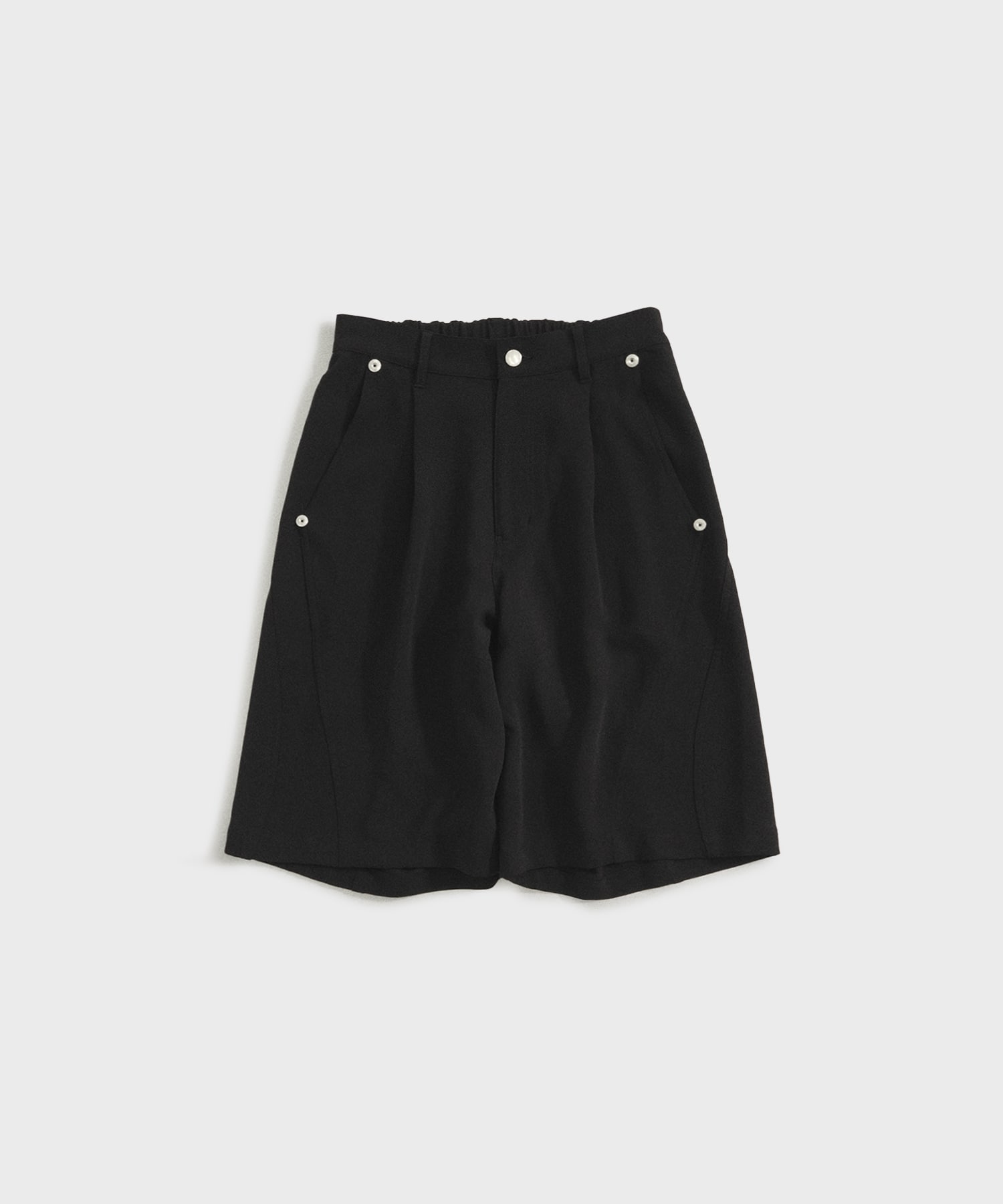 PANEL CUT WIDE SHORTS
