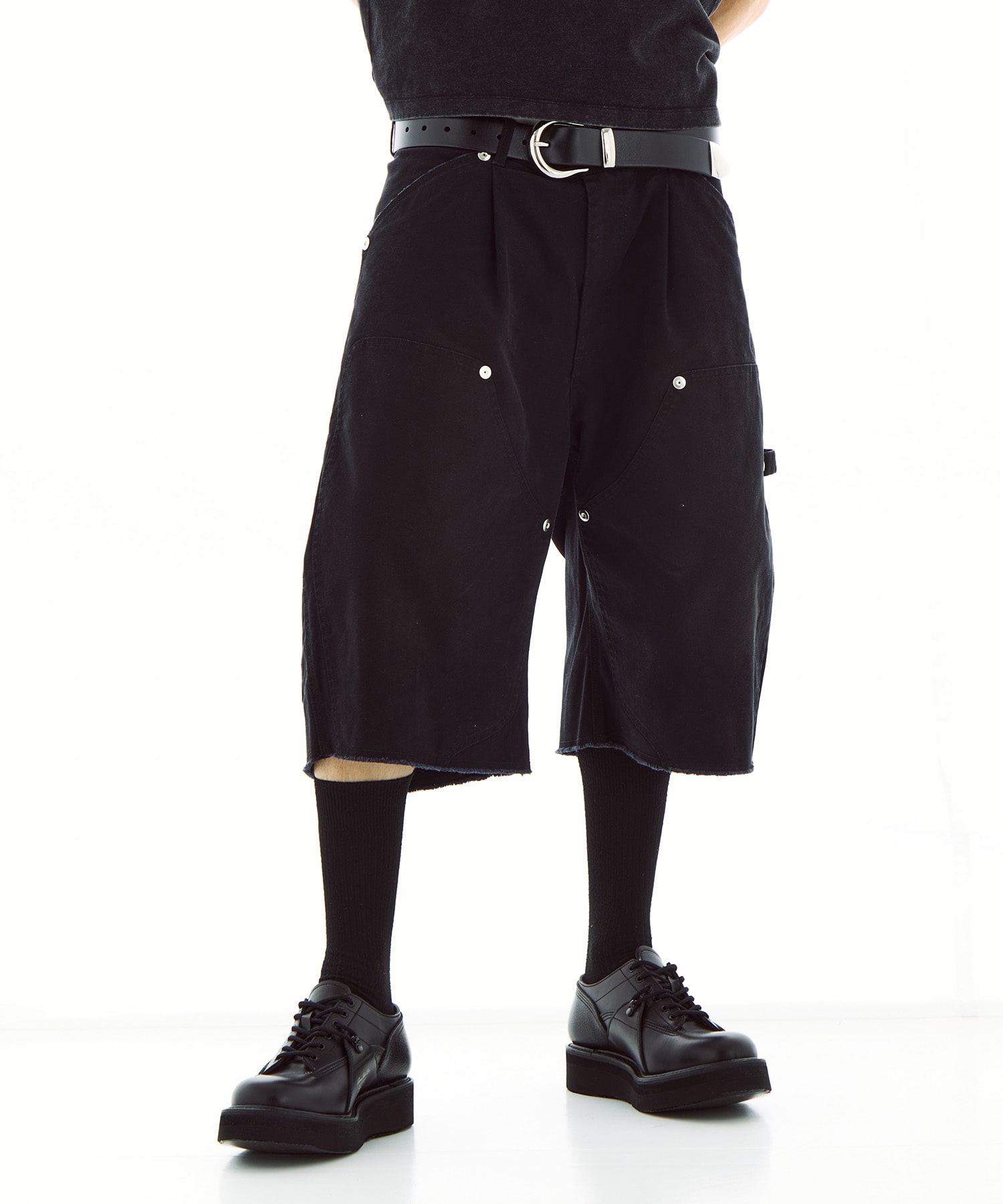 DUCK DOUBLE KNEE CURVED LEG SHORTS
