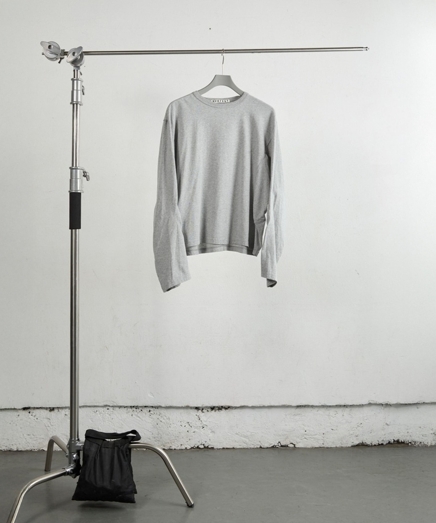 LONG SLEEVE T SHIRT