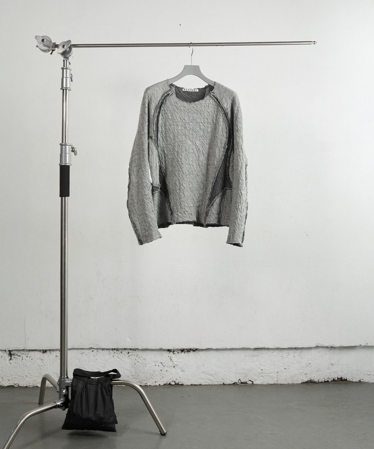 PANELED LONG SLEEVE T SHIRT