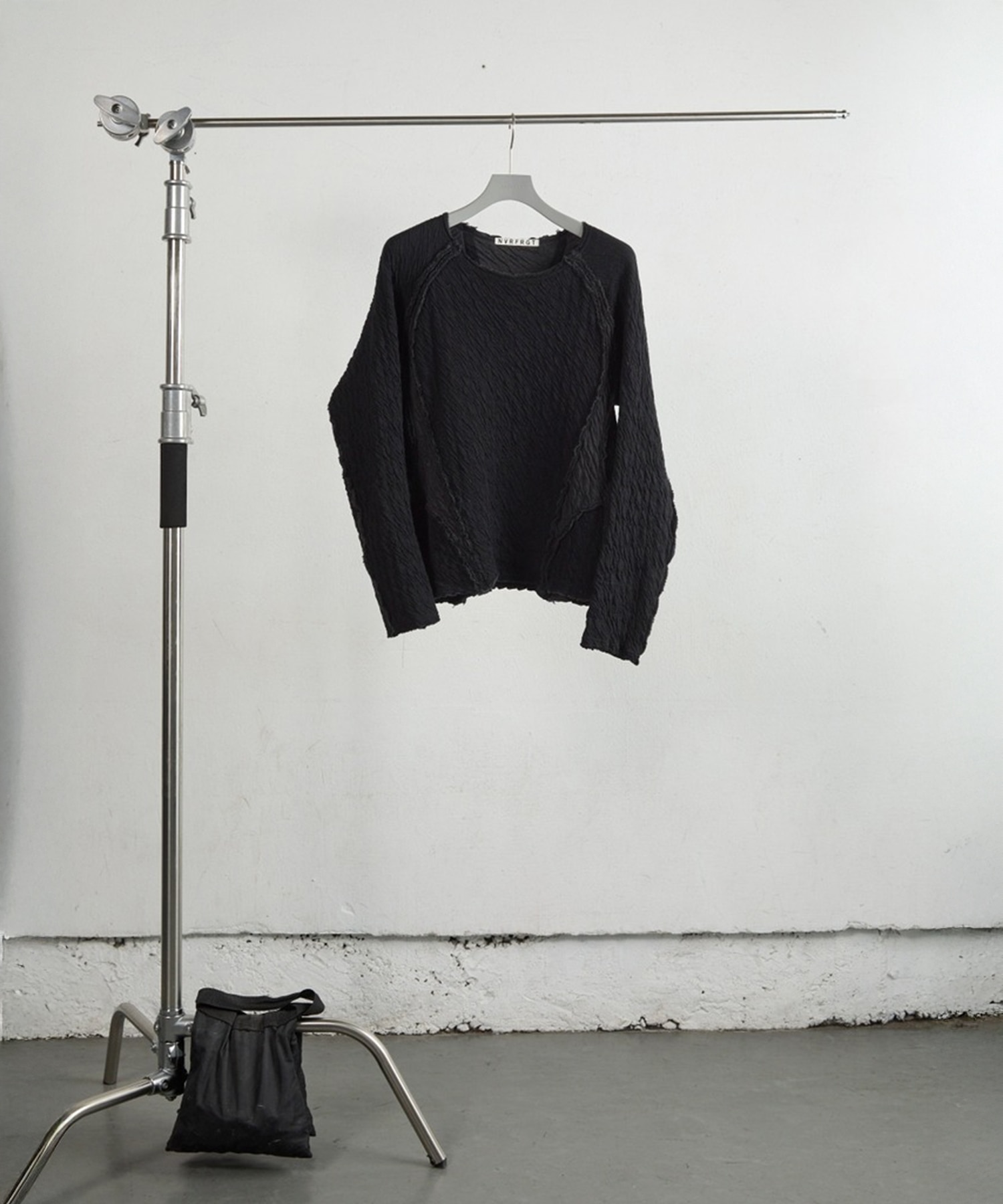 PANELED LONG SLEEVE T SHIRT