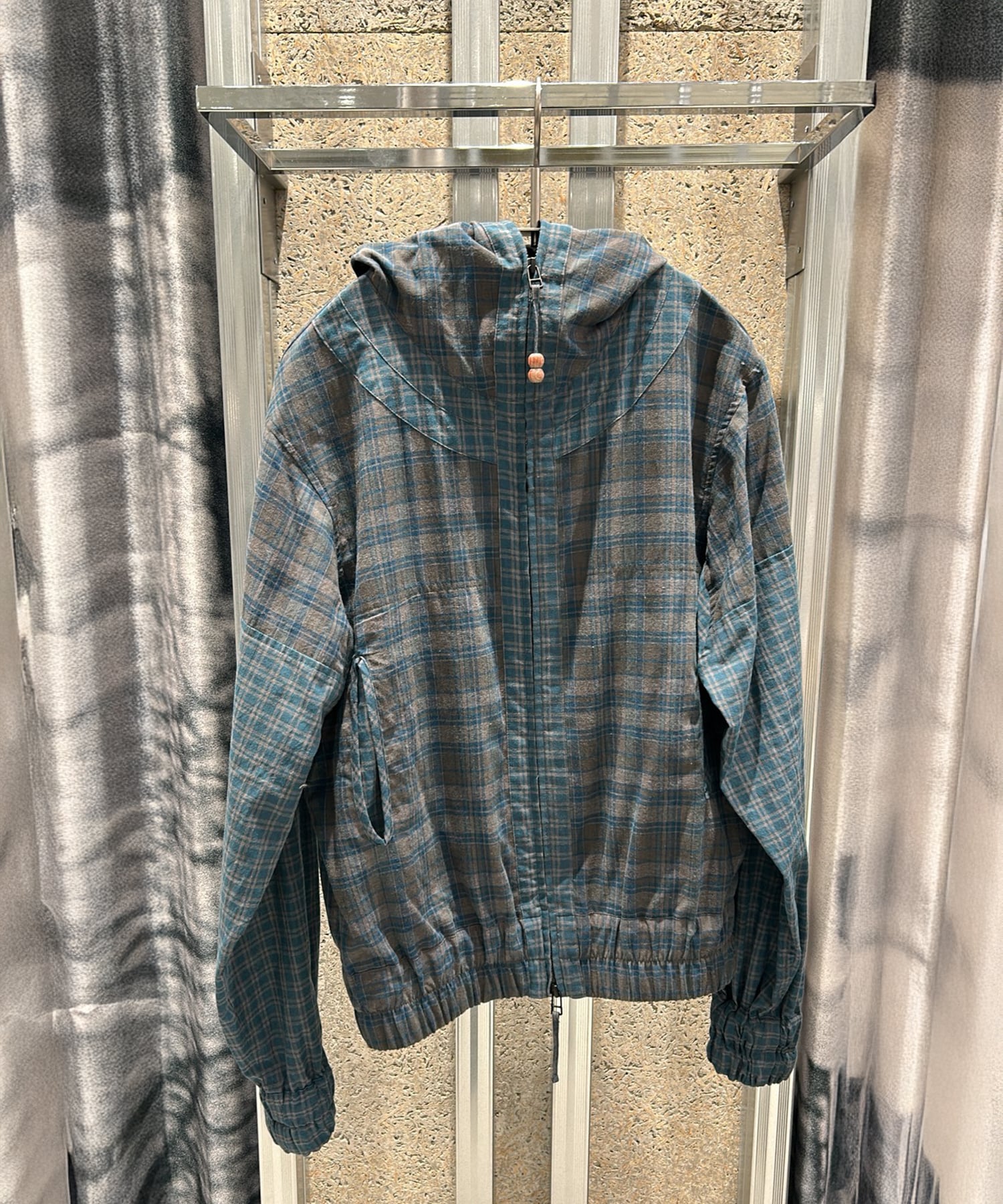 鬼 HOODIE