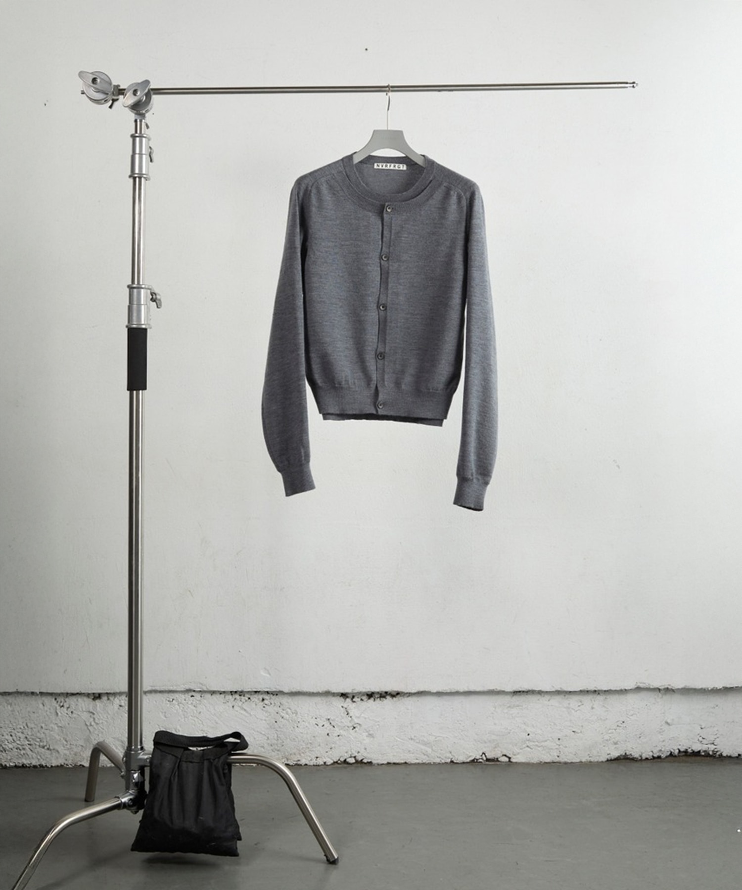 DOUBLE LAYERD SWEATER