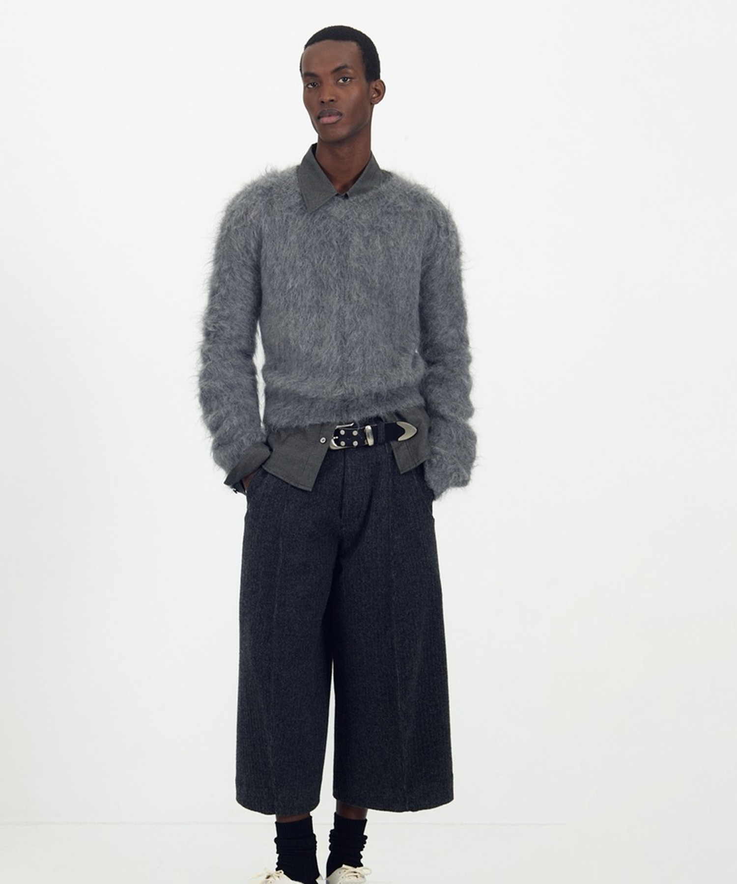 BRUSHED MOHAIR V-NECK SWEATER