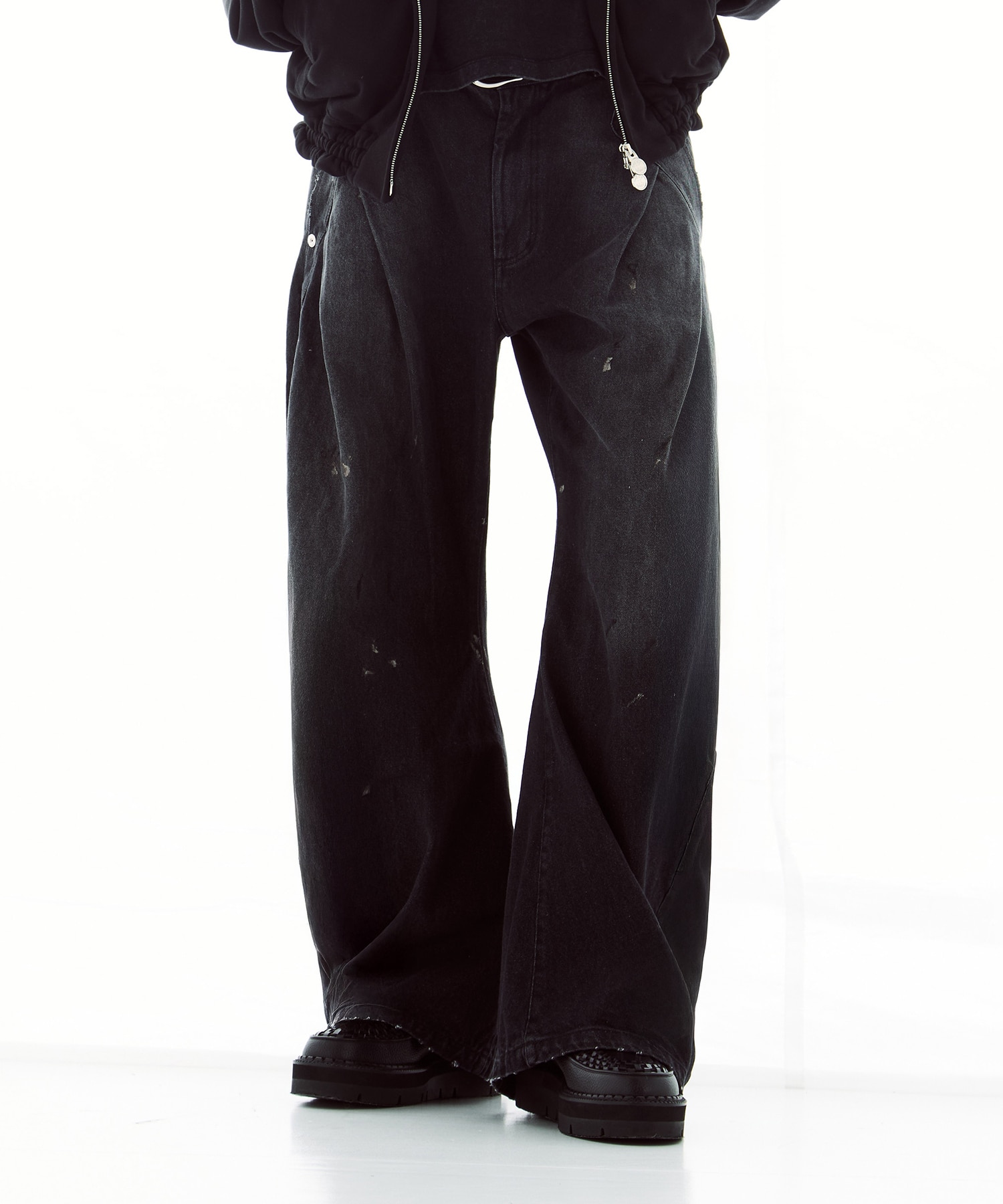 DARK WASH CURVE DENIM