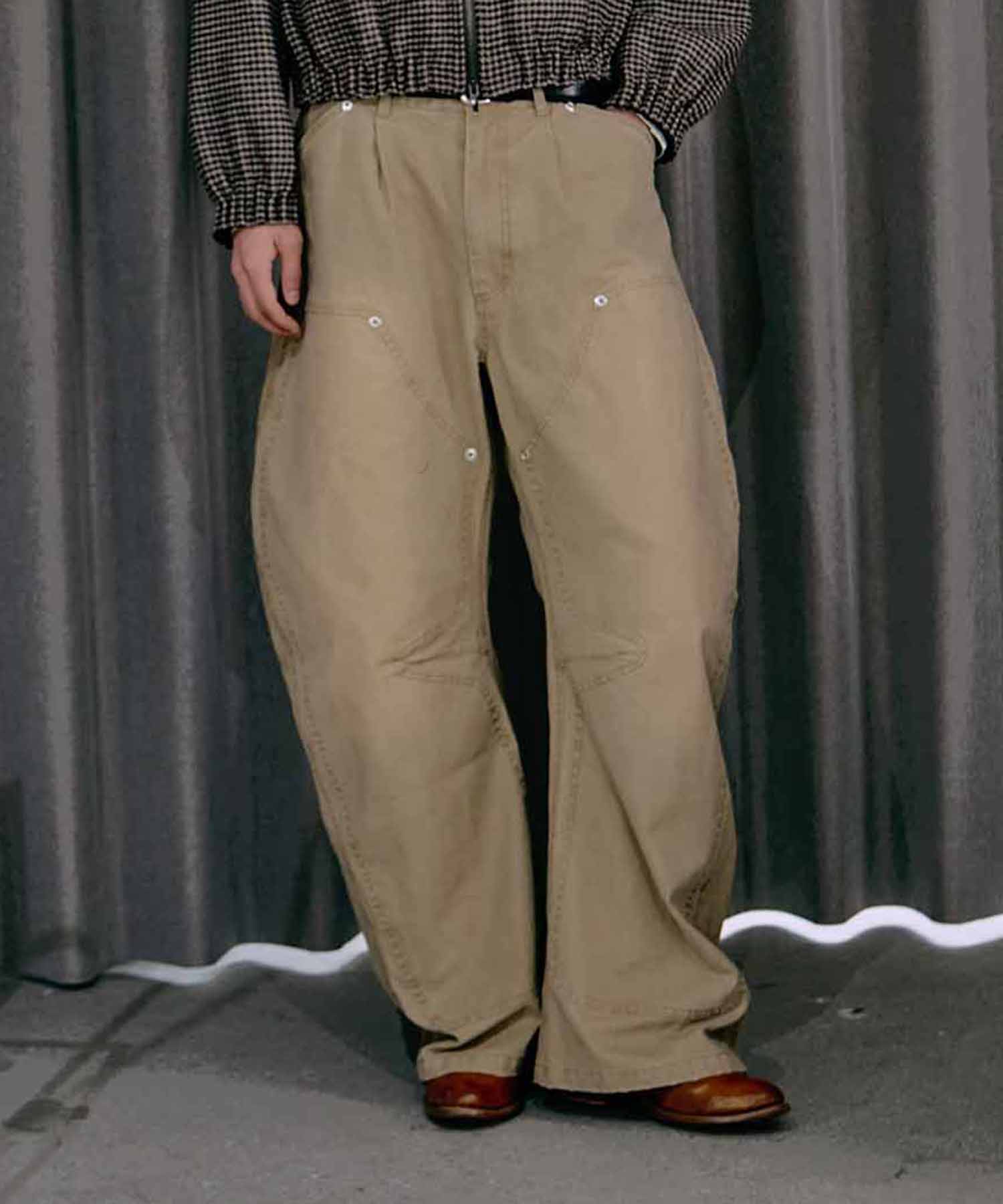 BASICKS×DUCK DOUBLE KNEE CURVED LEG PANTS