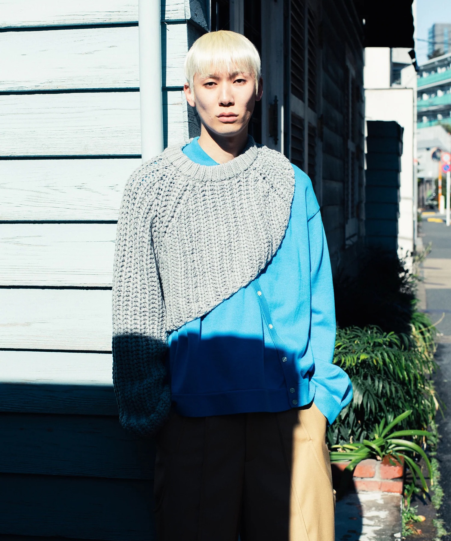 SHOULDER KNIT SWEATER