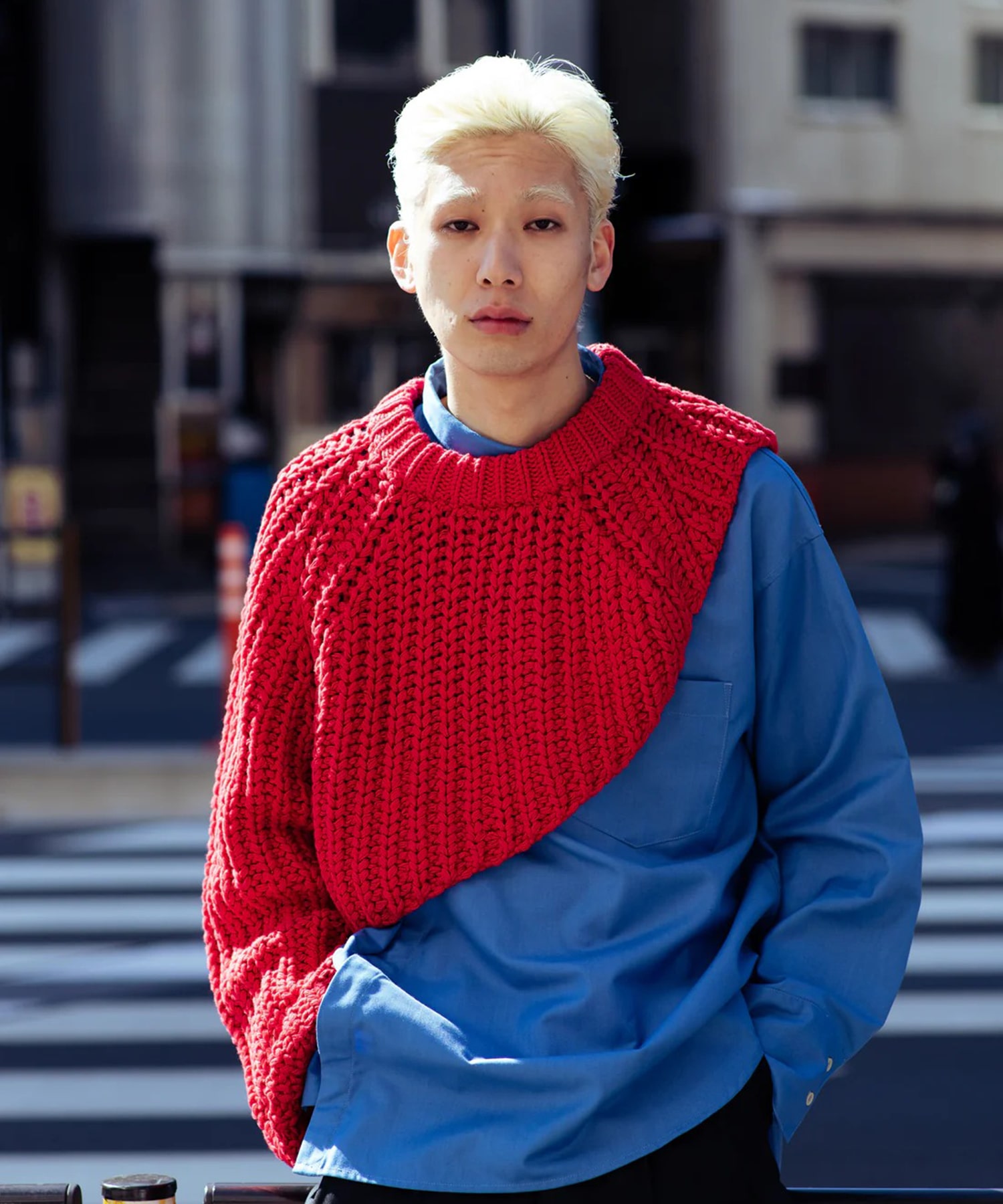 SHOULDER KNIT SWEATER