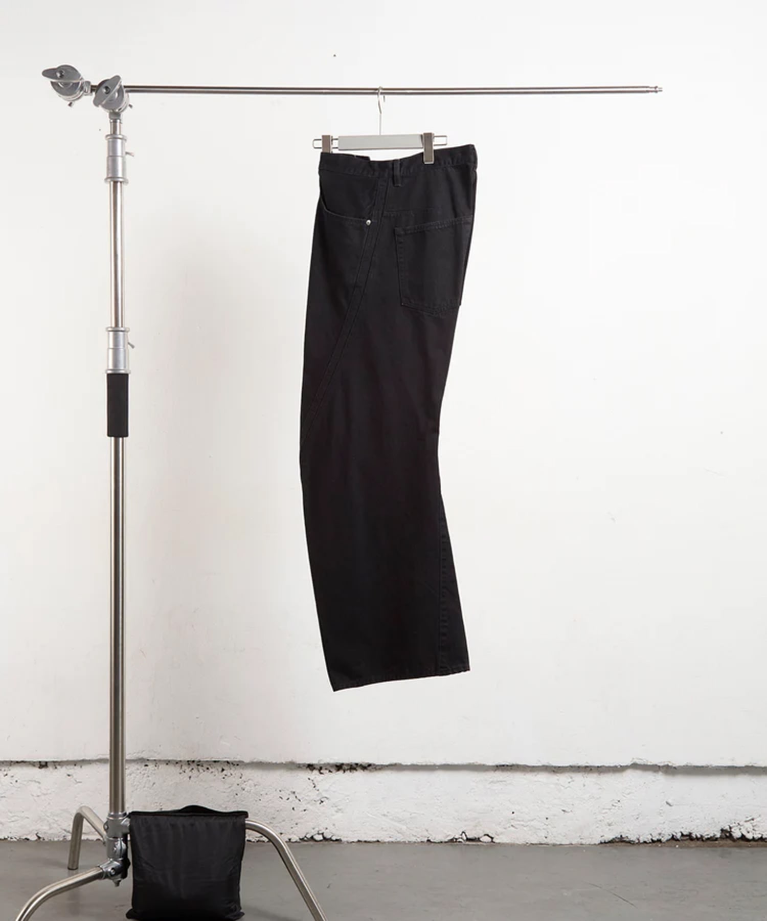 3D TWISTED WIDE LEG JEANS