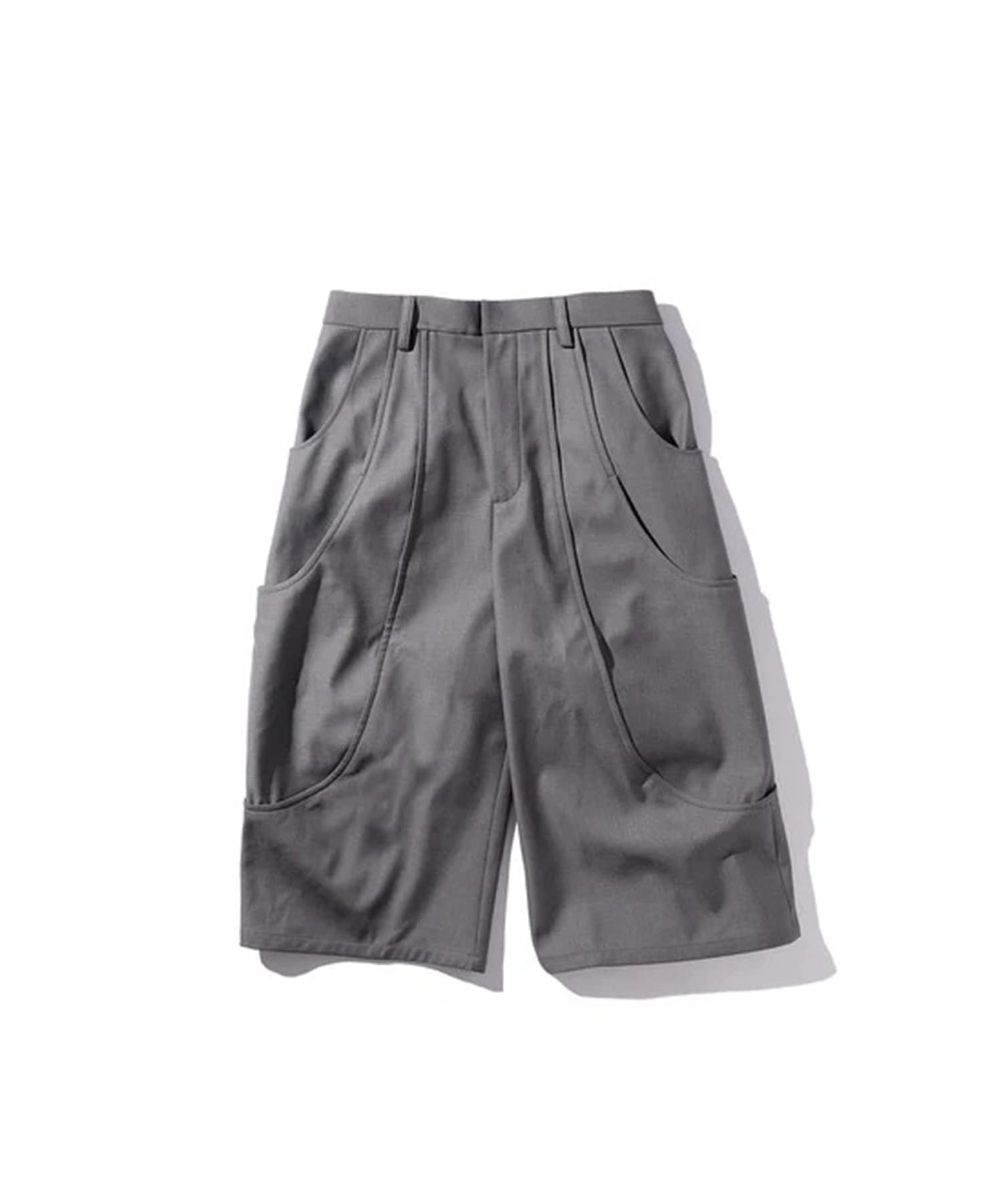 TUCK CURVE WIDE SHORTS