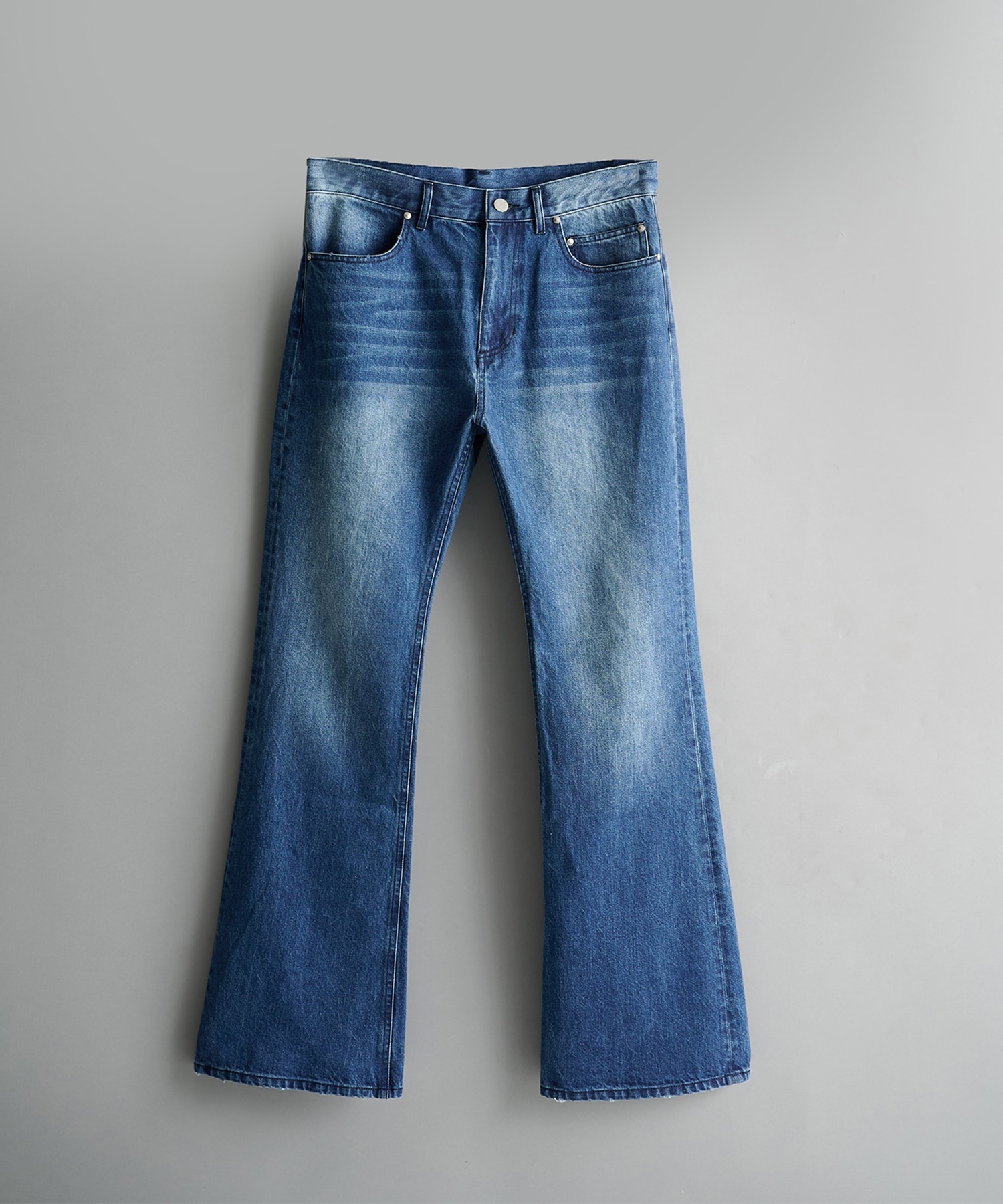 flare cut jeans