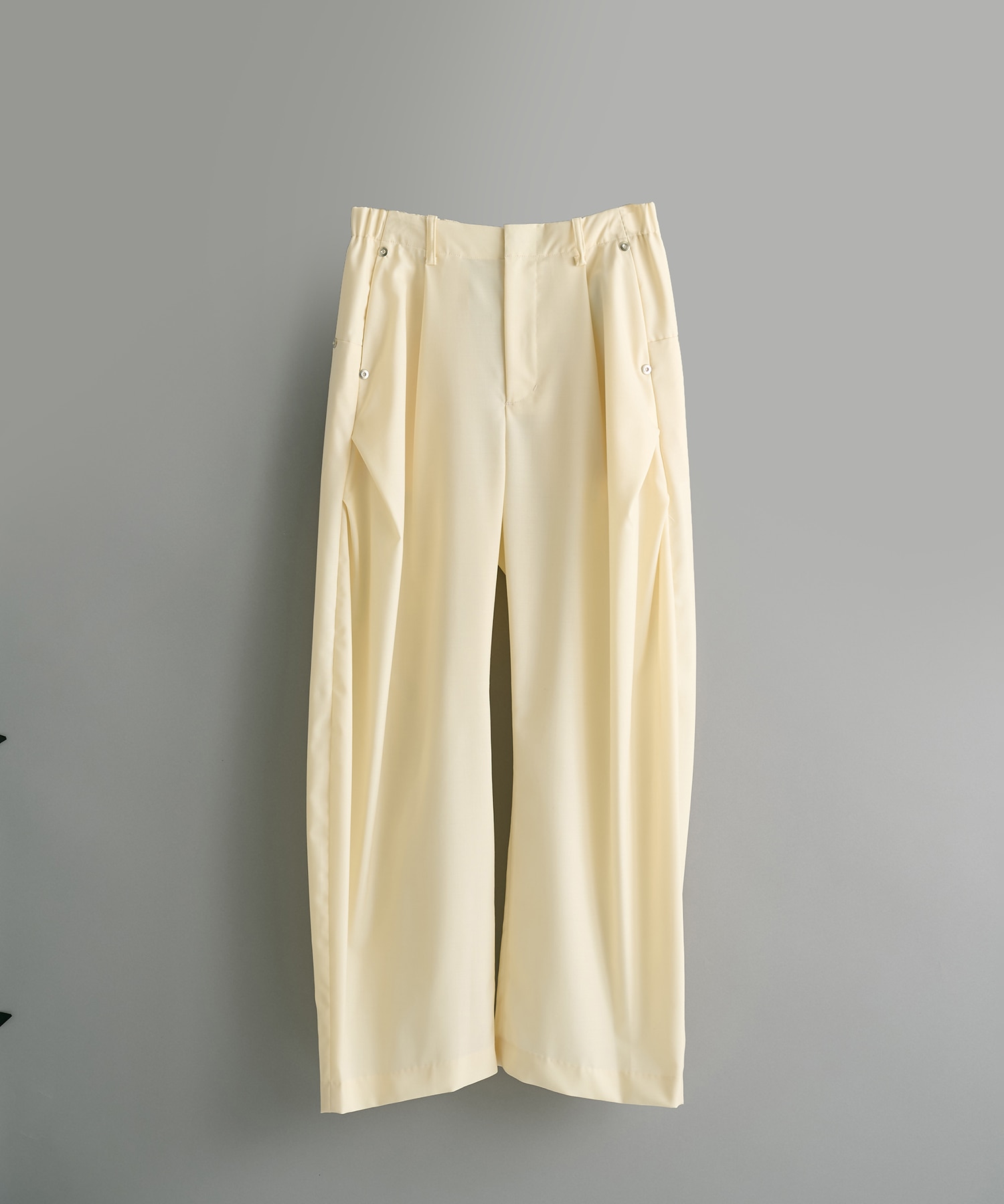 curve leg trousers summer fades