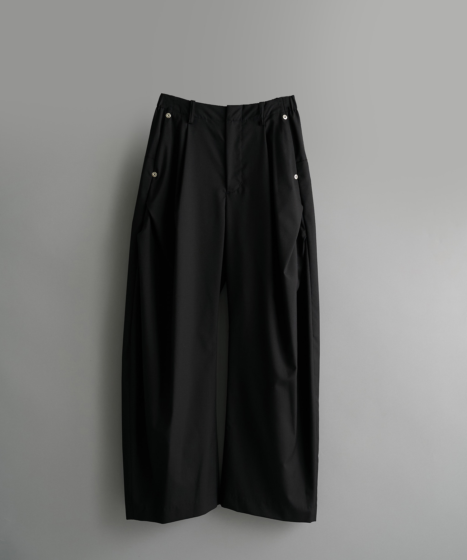 curve leg trousers summer fades