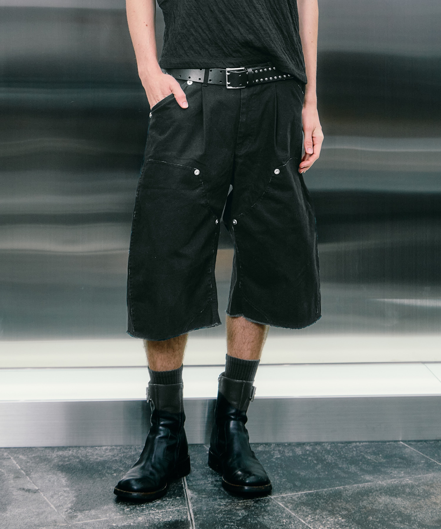 BASICKS×duck double knee curve leg shorts