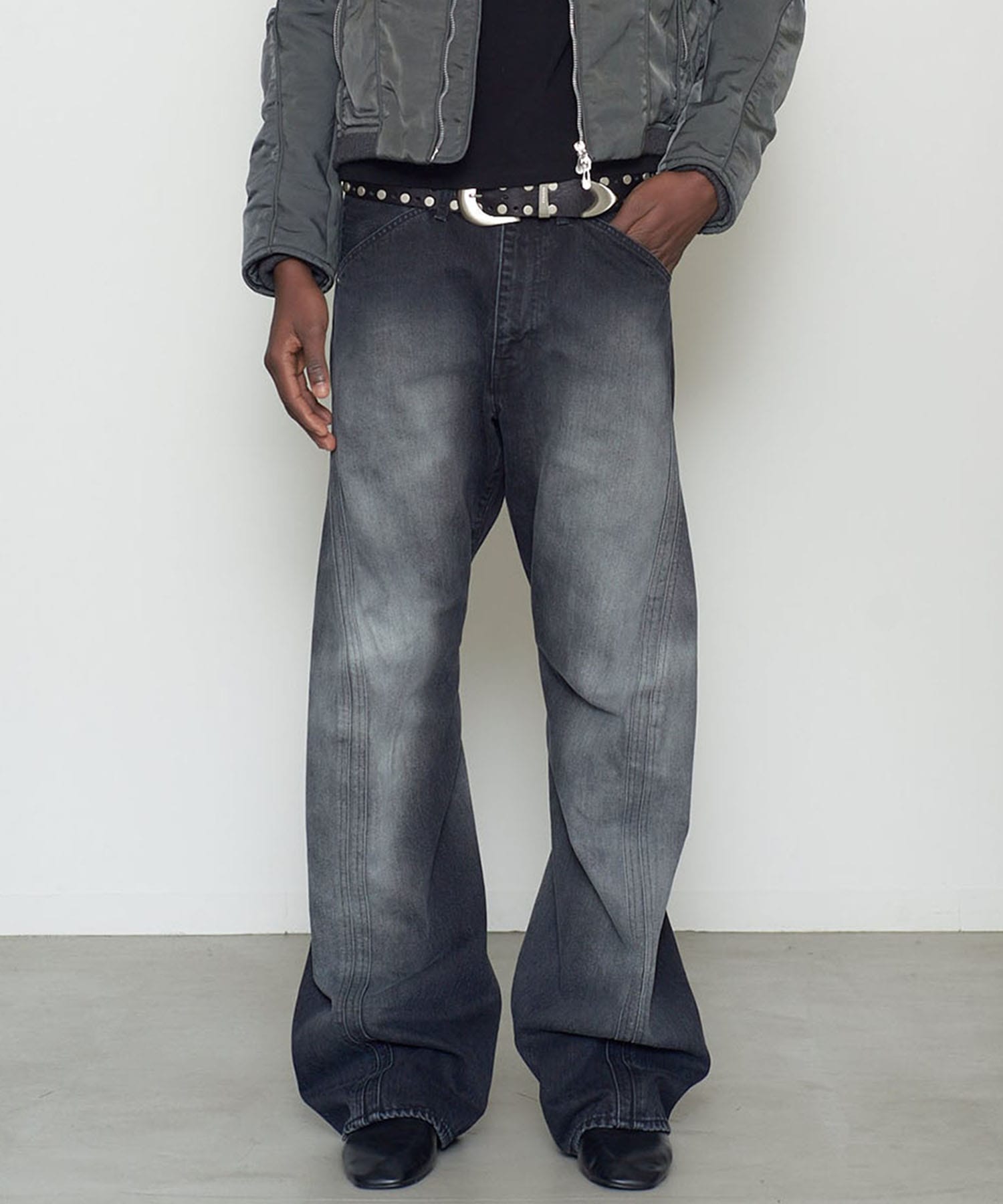 3D TWISTED JEANS