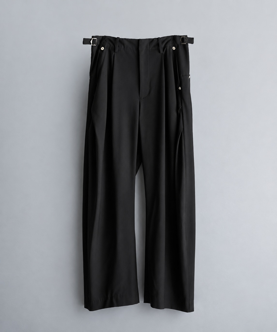 curved leg trousers 3.0 buckle