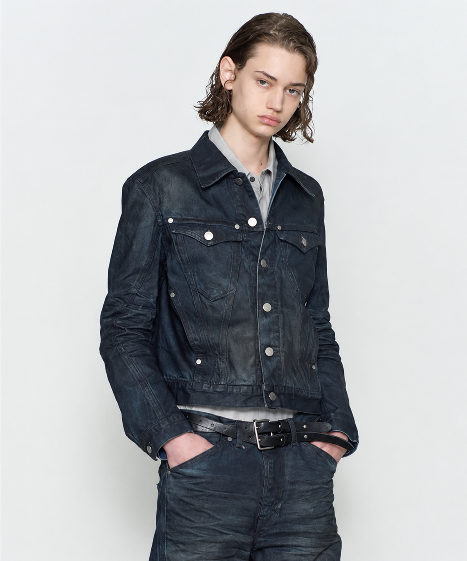DENIM TRUCKER JACKET